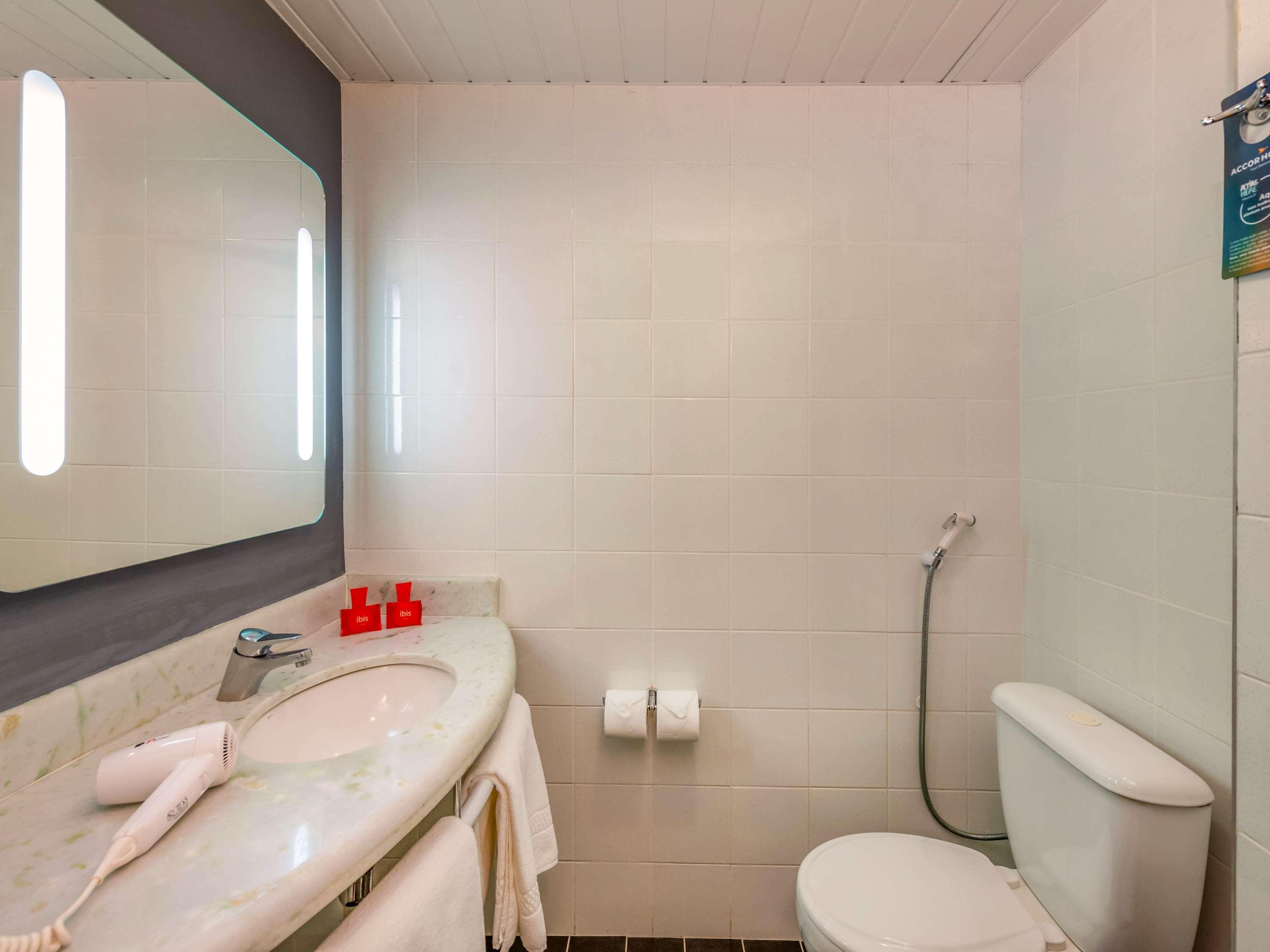 Apartment Queen Size Bed