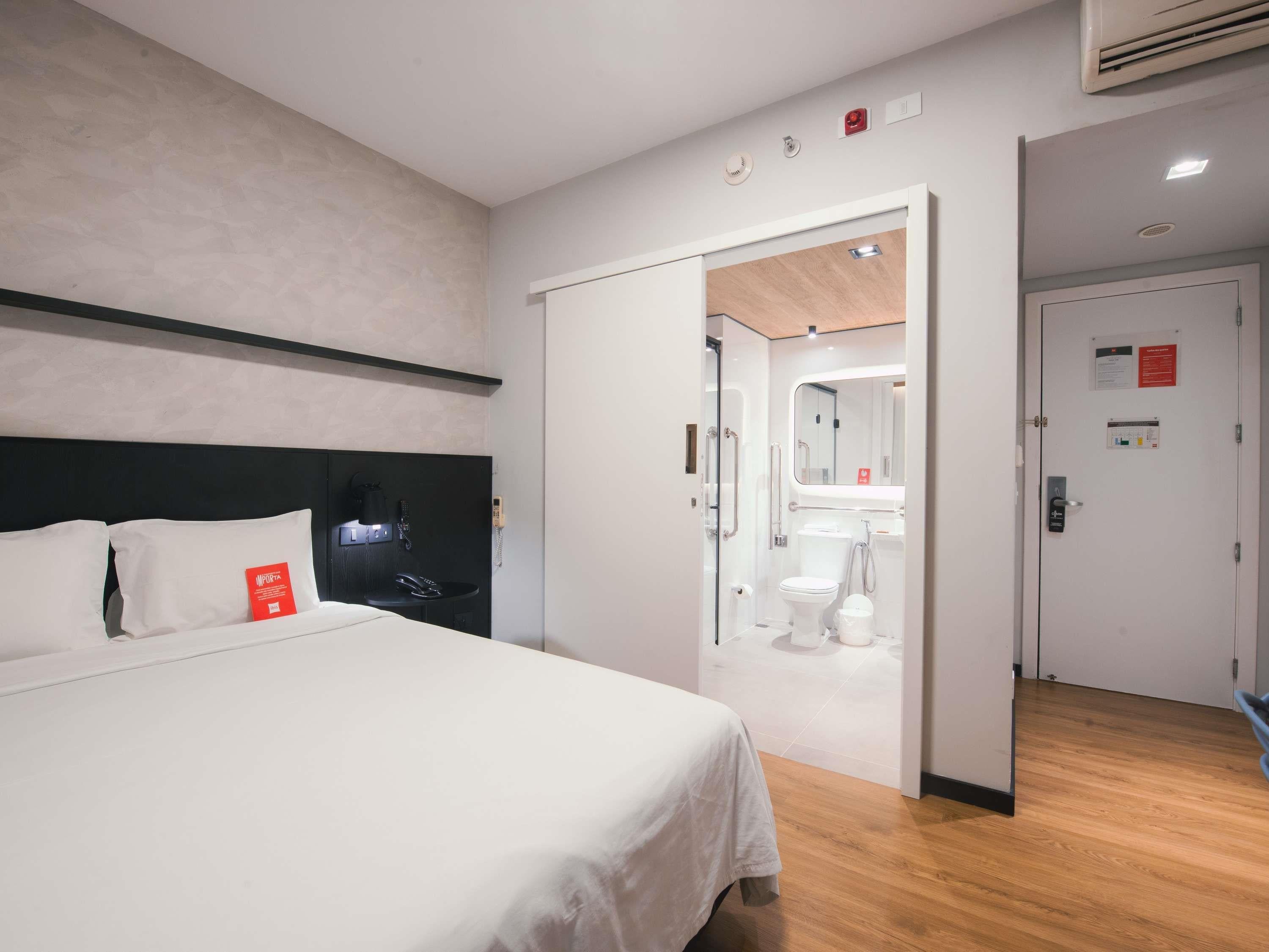 Double Accessible Superior