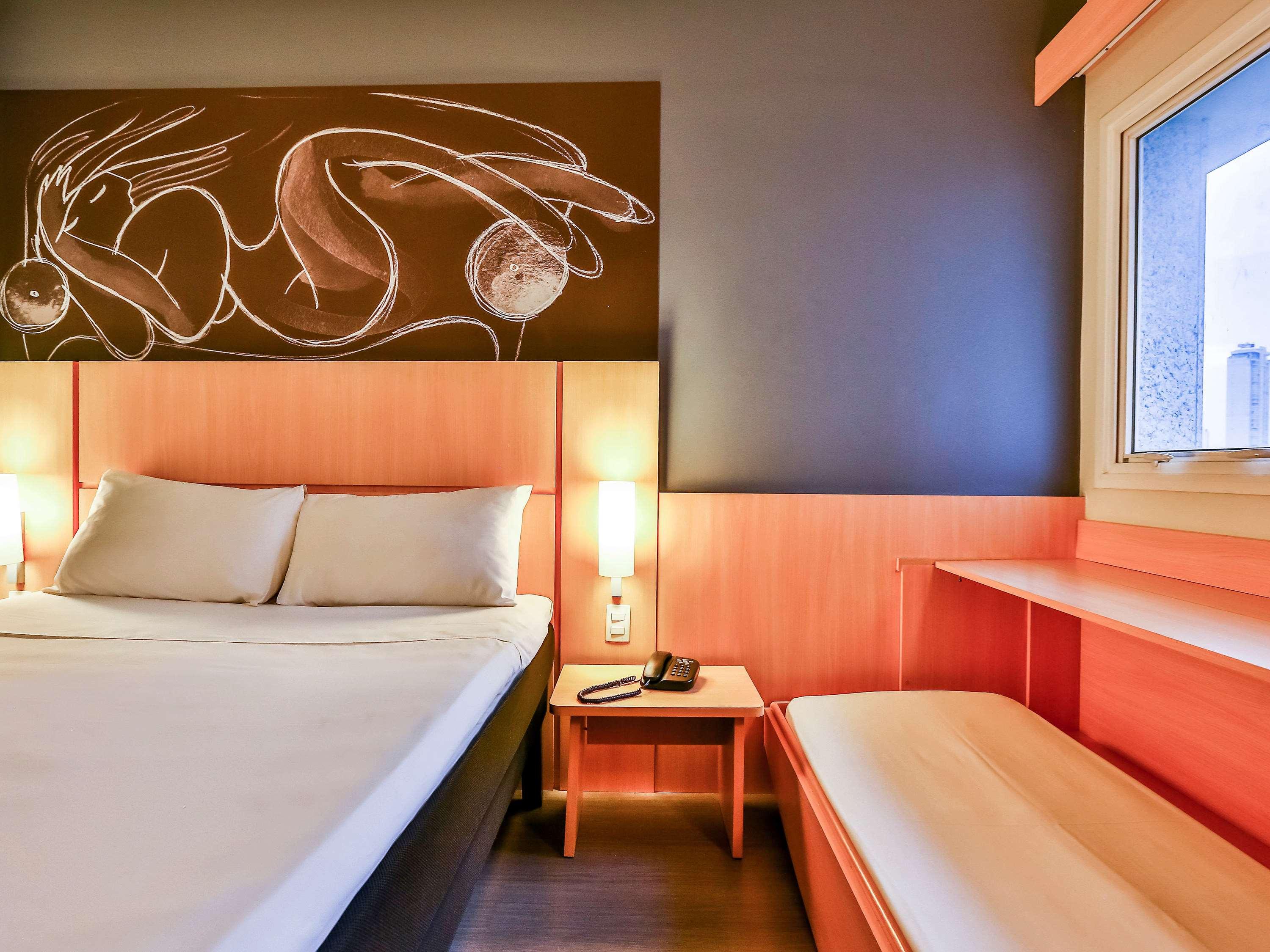 Double Queen Size Bed