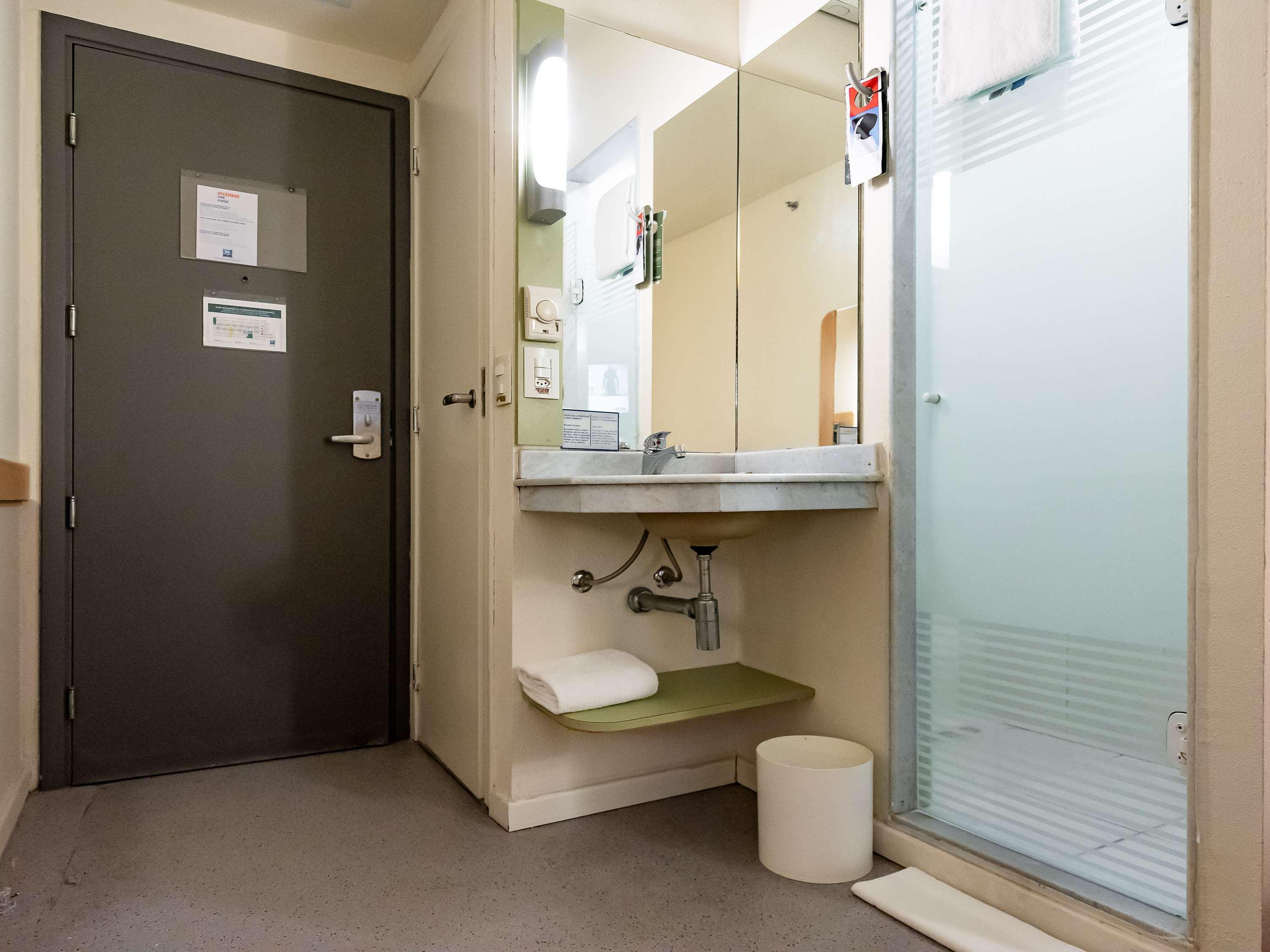 Apartment Capacity 2