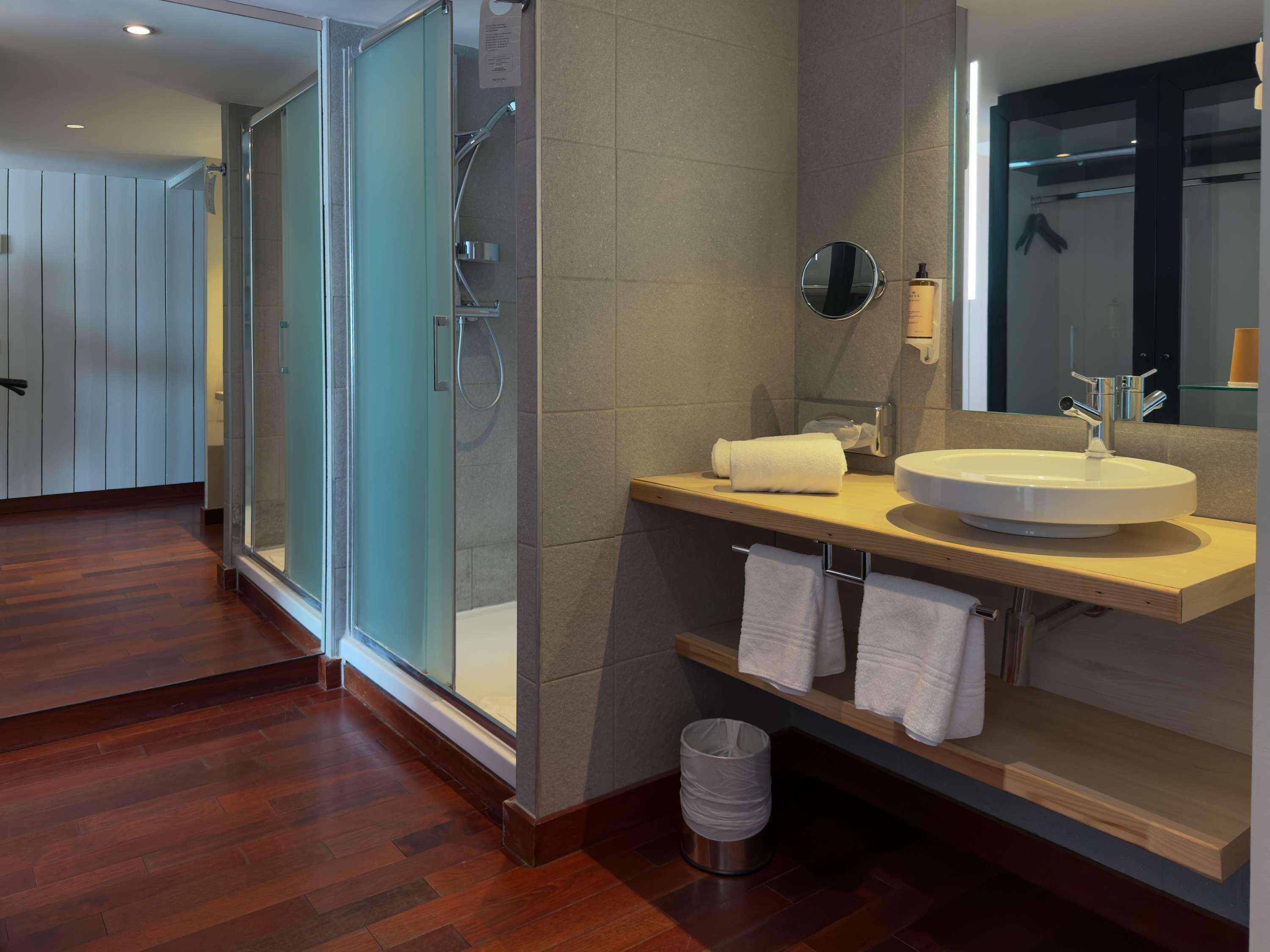 Room Sea View King Bed