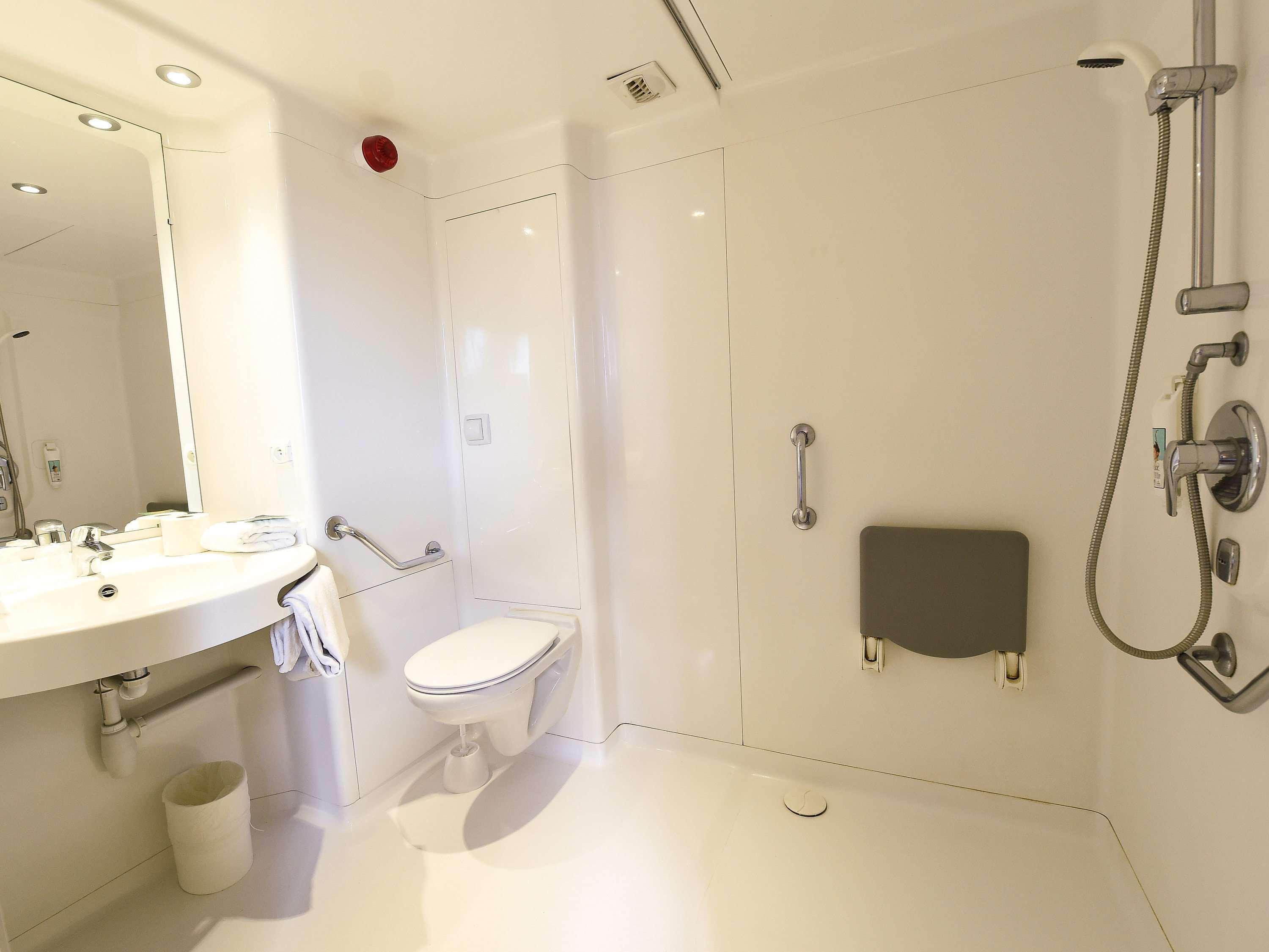 Double or Twin Accessible