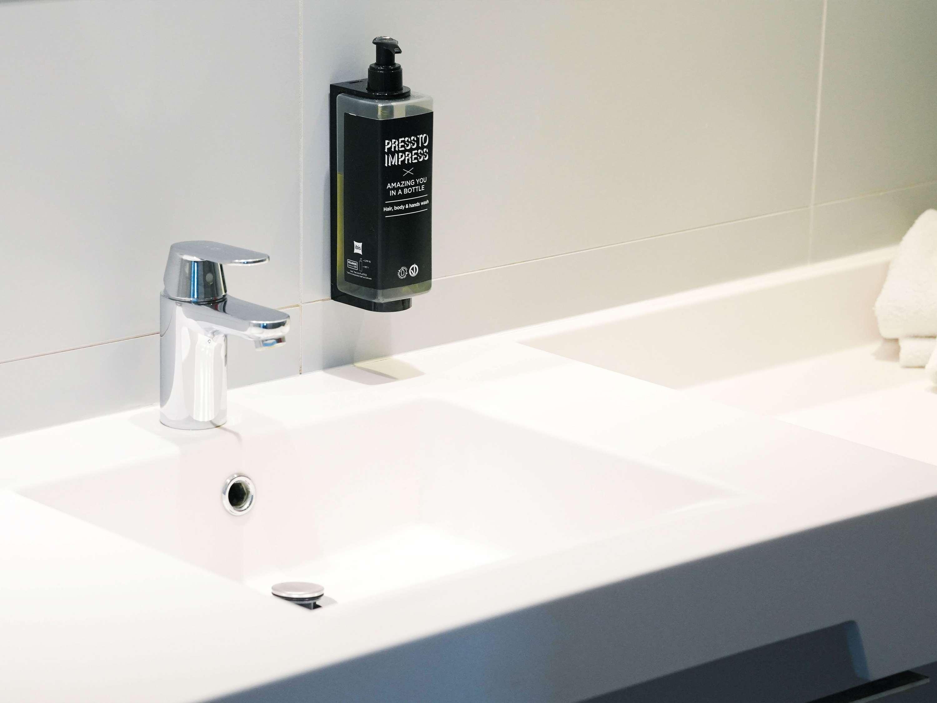 Suite Connecting Room