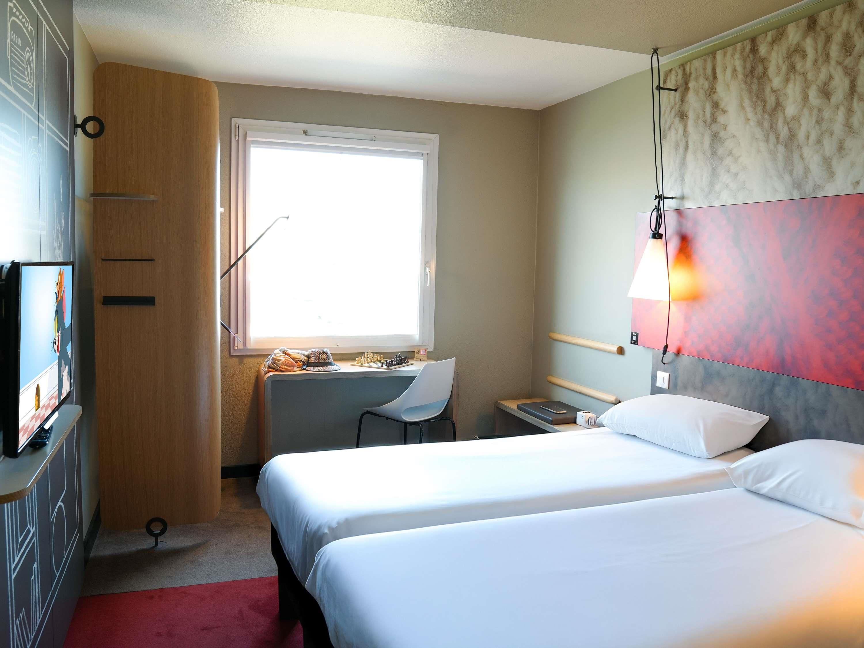 Family Room Connecting Room