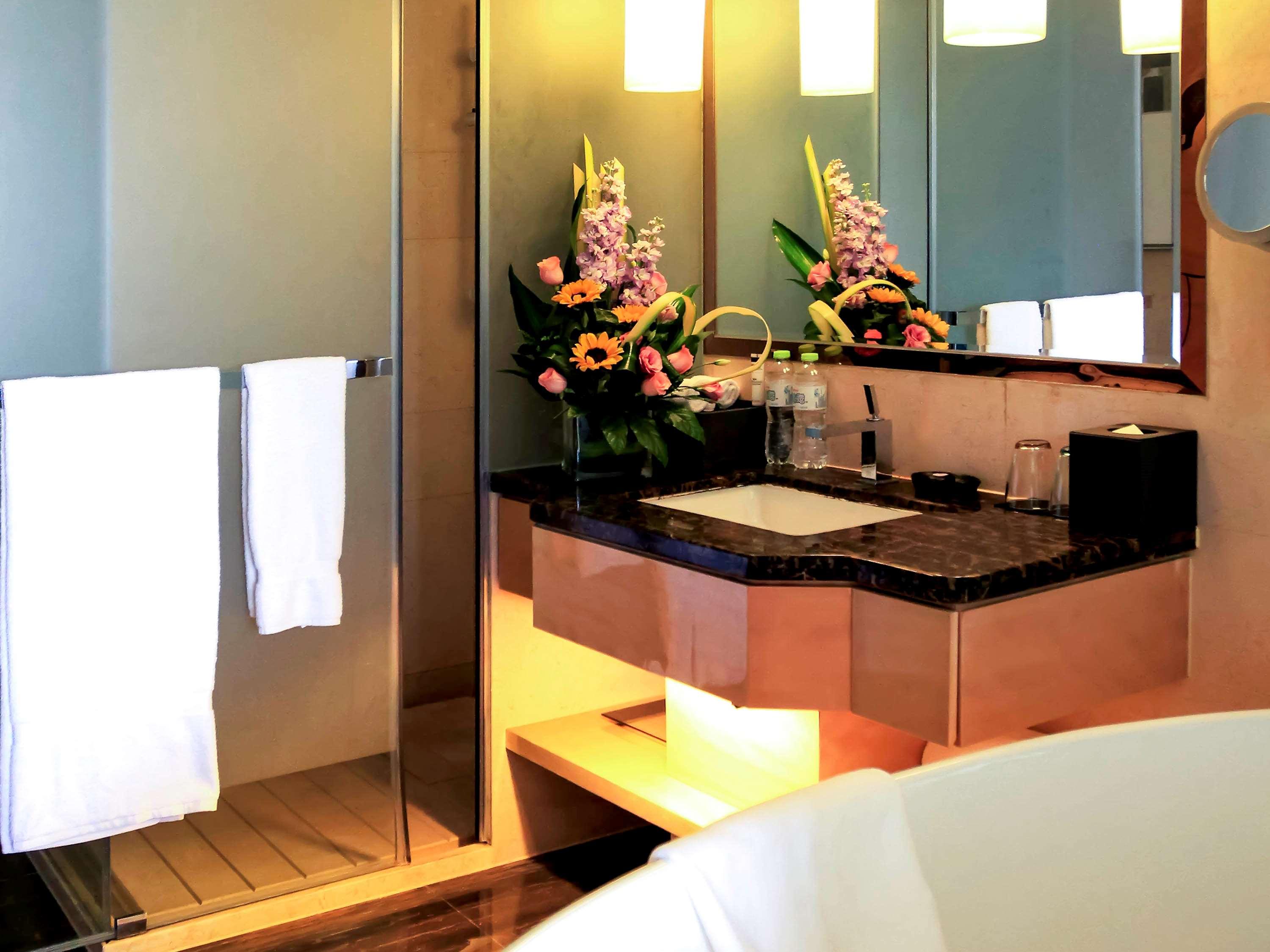 Twin Deluxe Executive