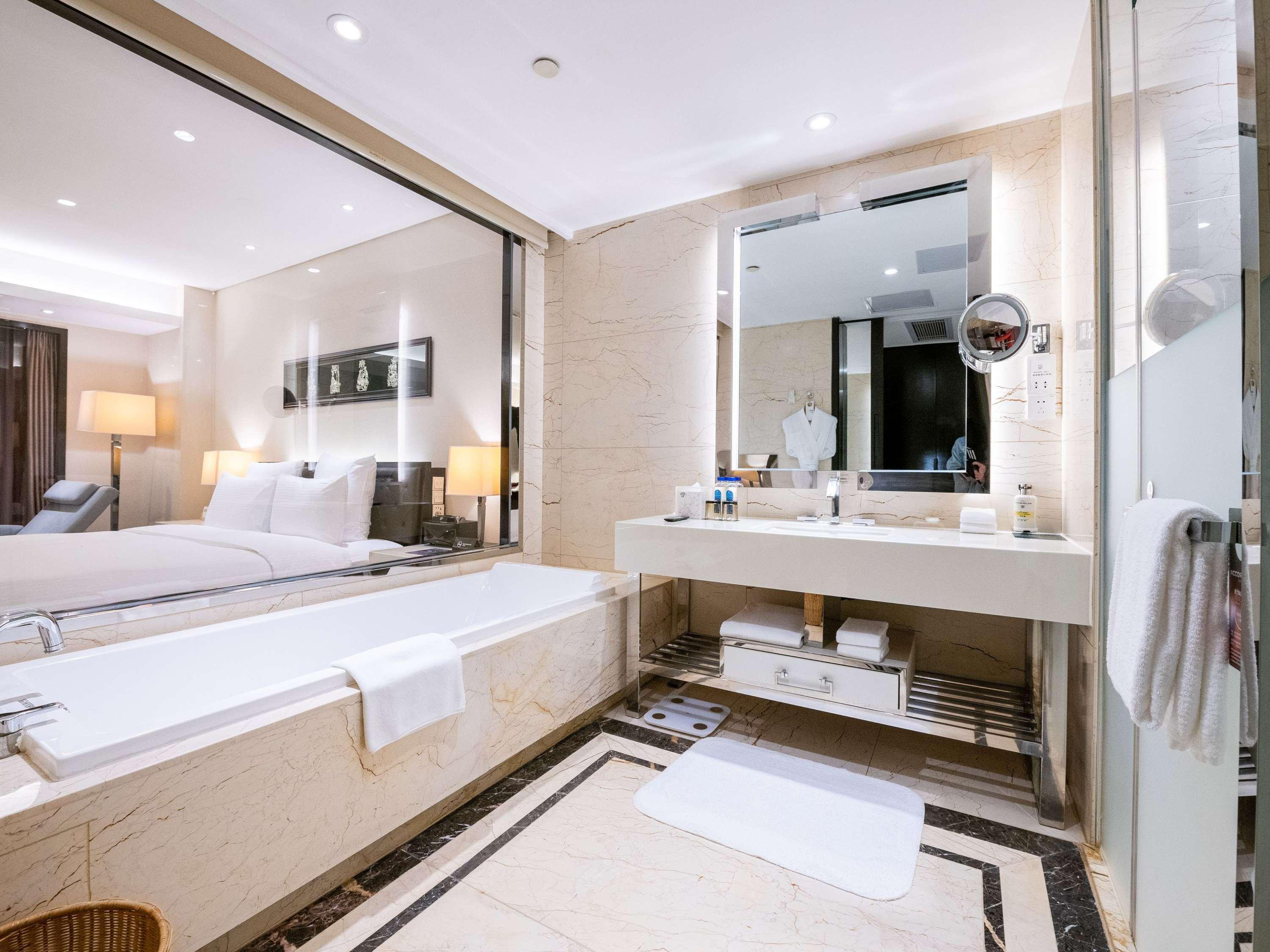 Double Executive King Bed