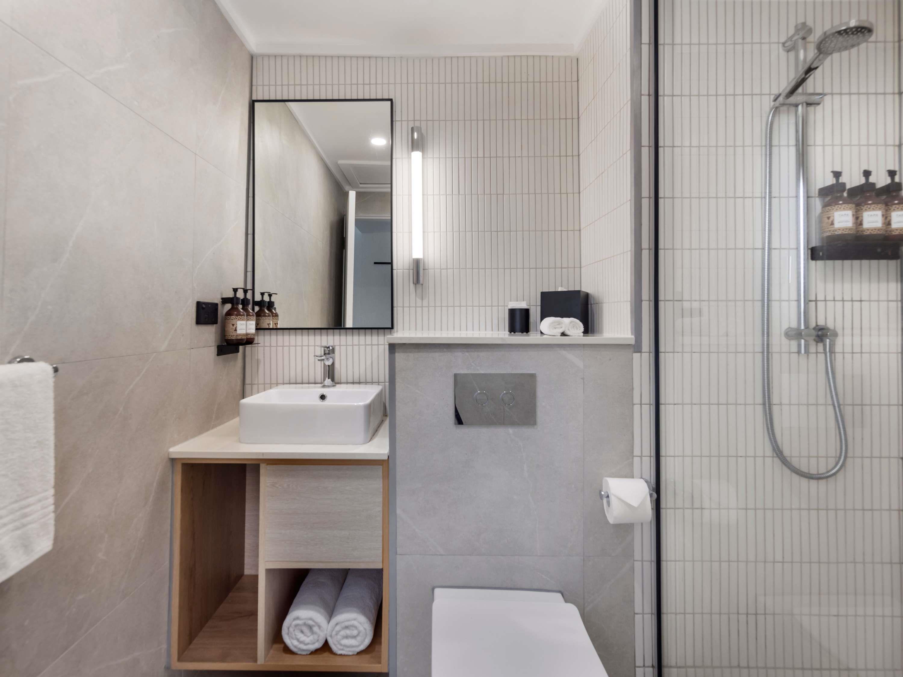 Double Garden View Two Queen Beds