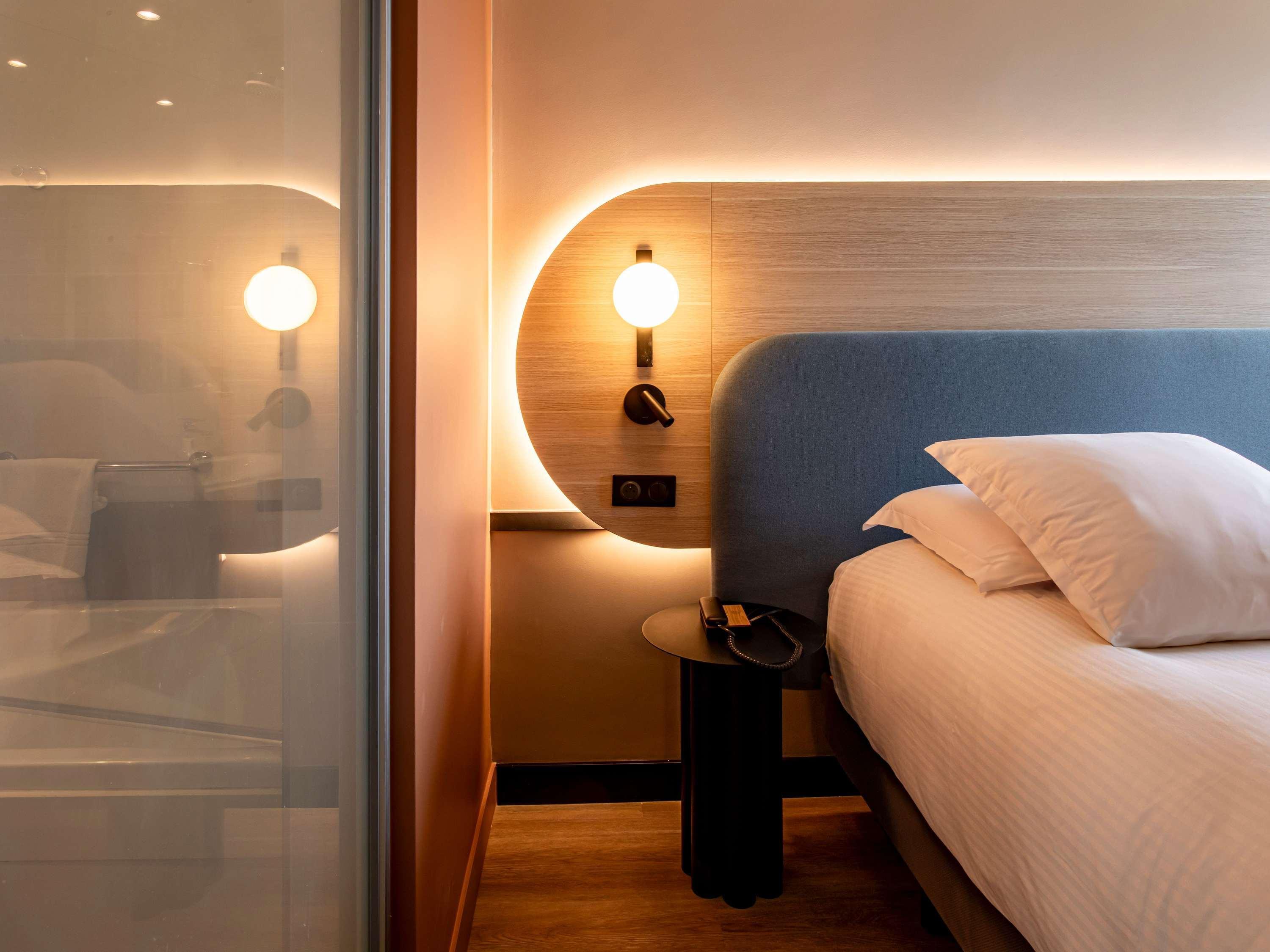 Double King Size Bed