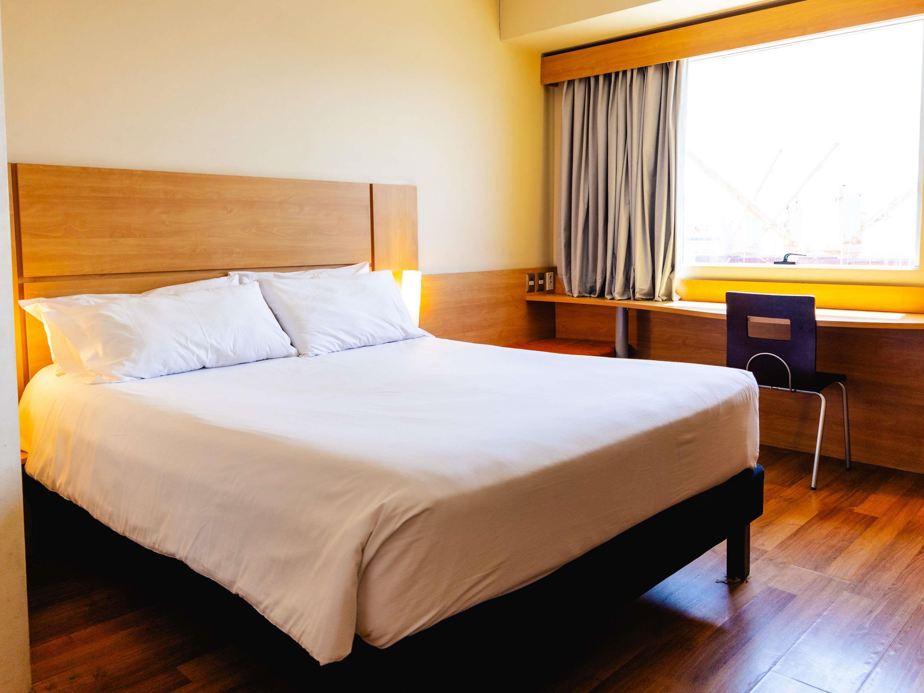 Double Queen Size Bed