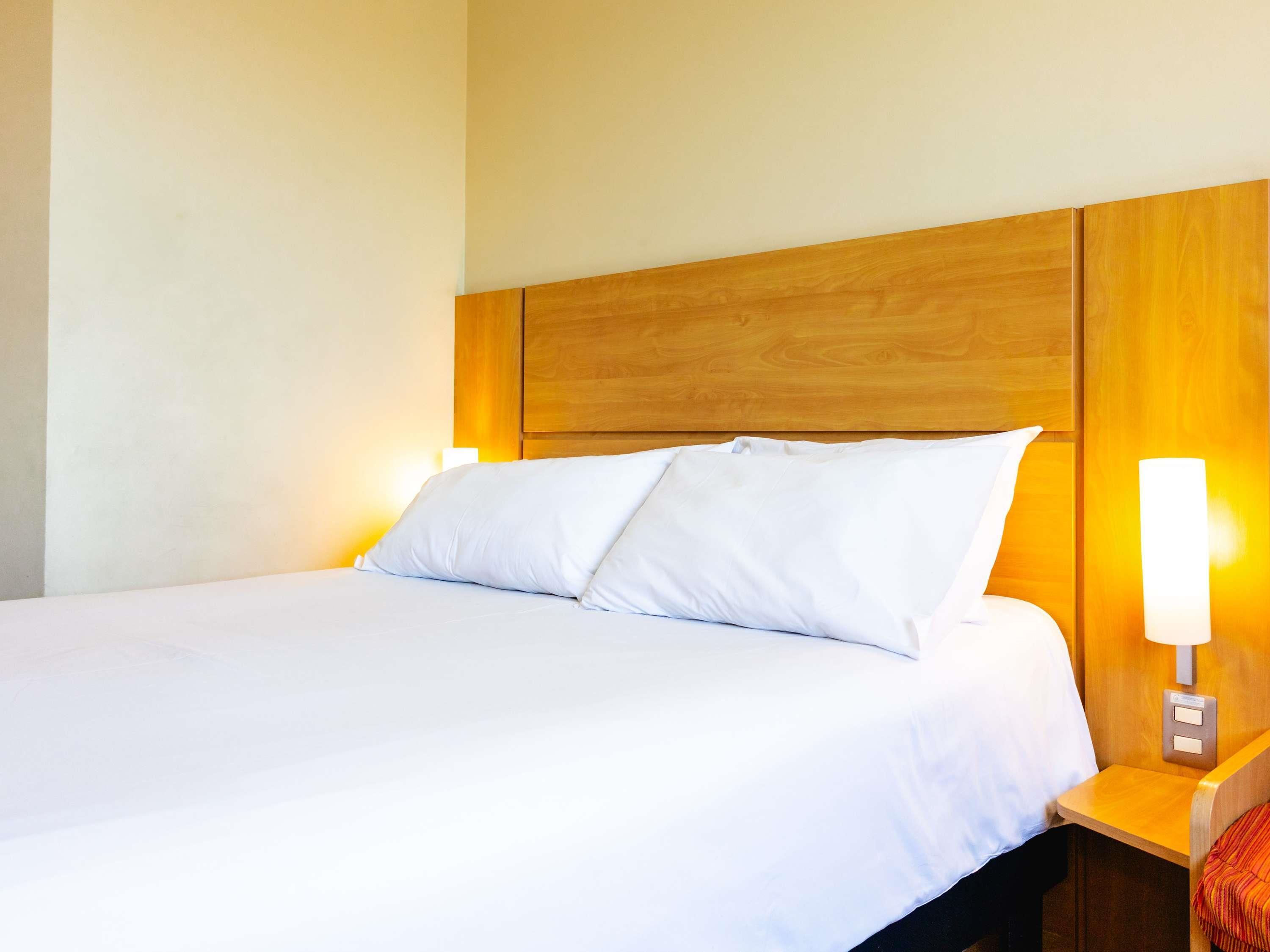 Double Queen Size Bed