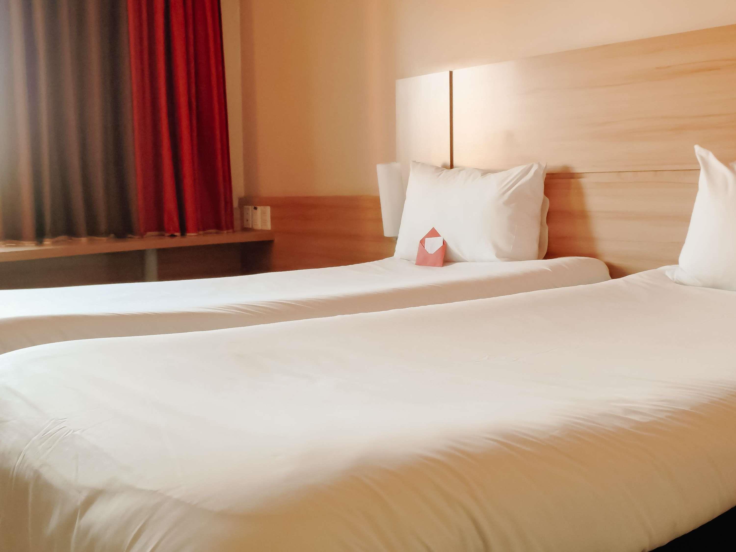 Twin Standard