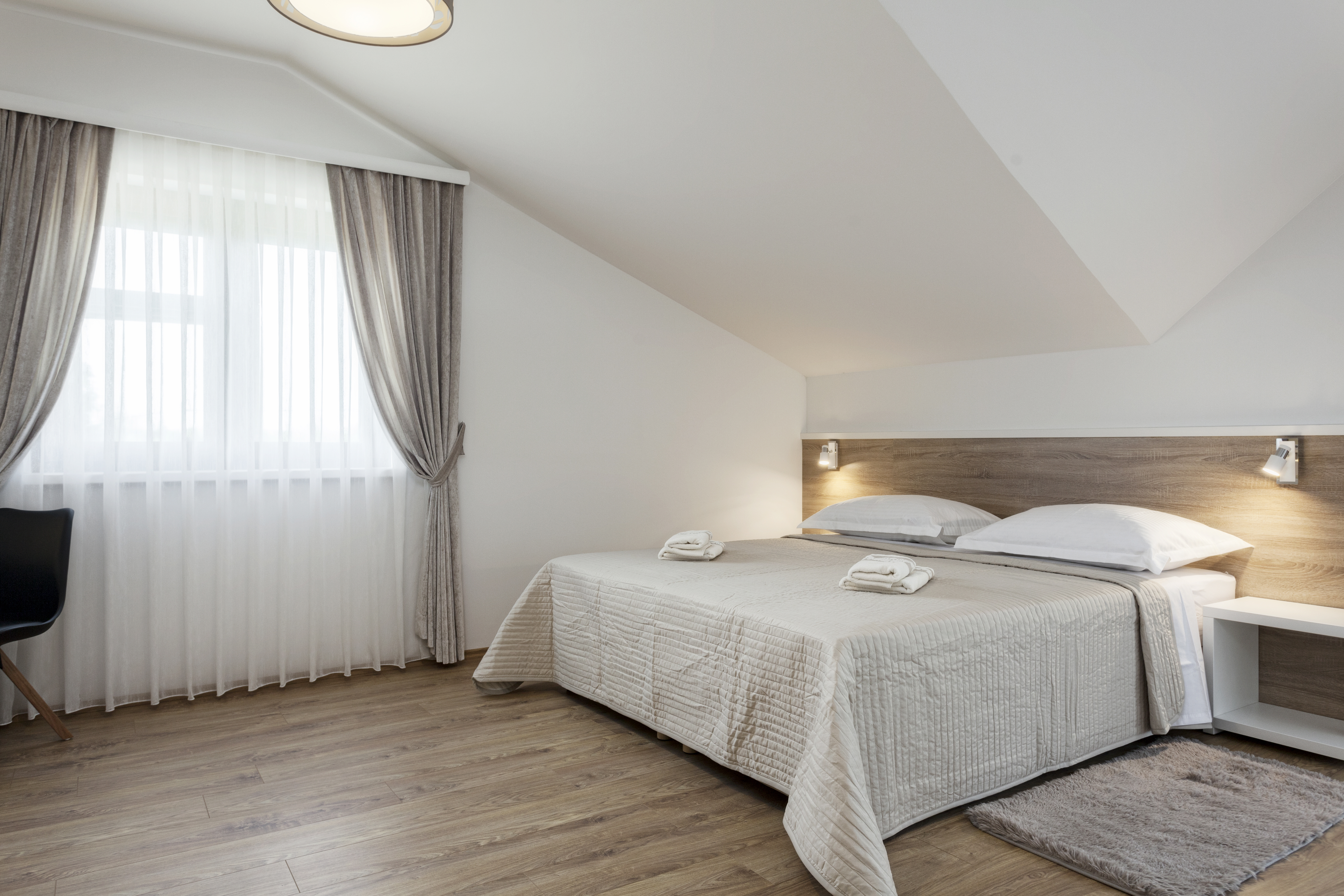 Double or Twin Standard