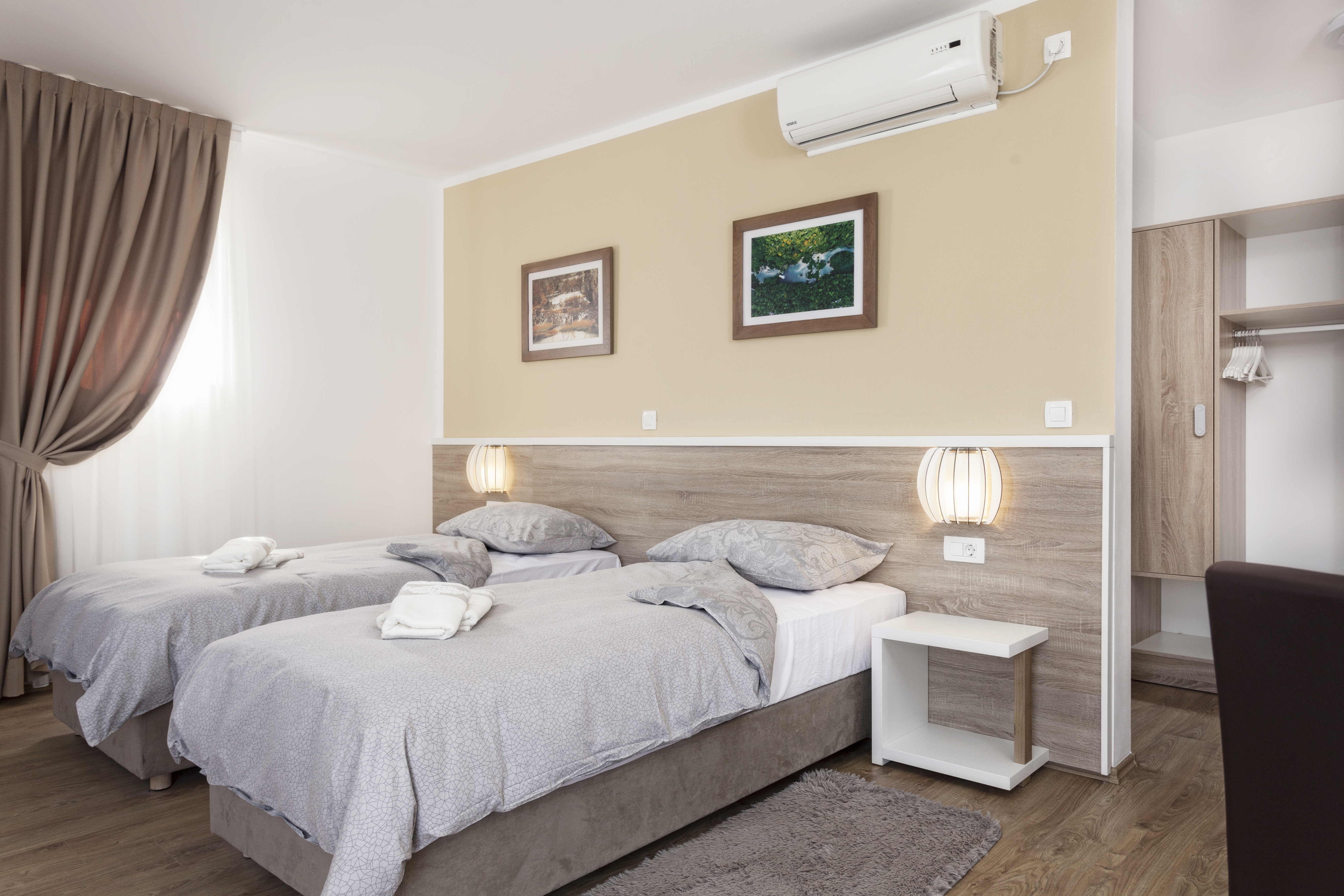 Double or Twin Standard