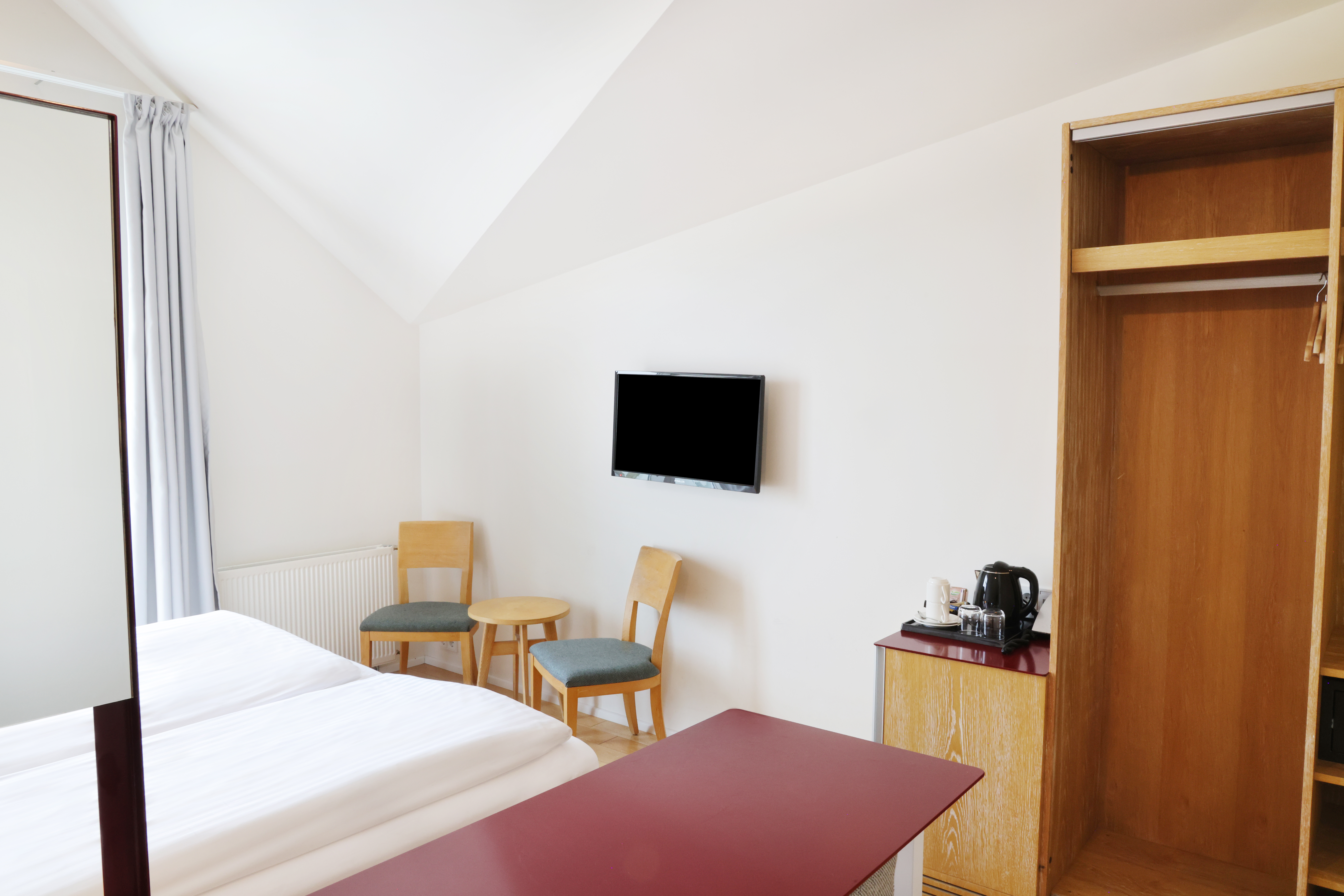 Double or Twin Standard