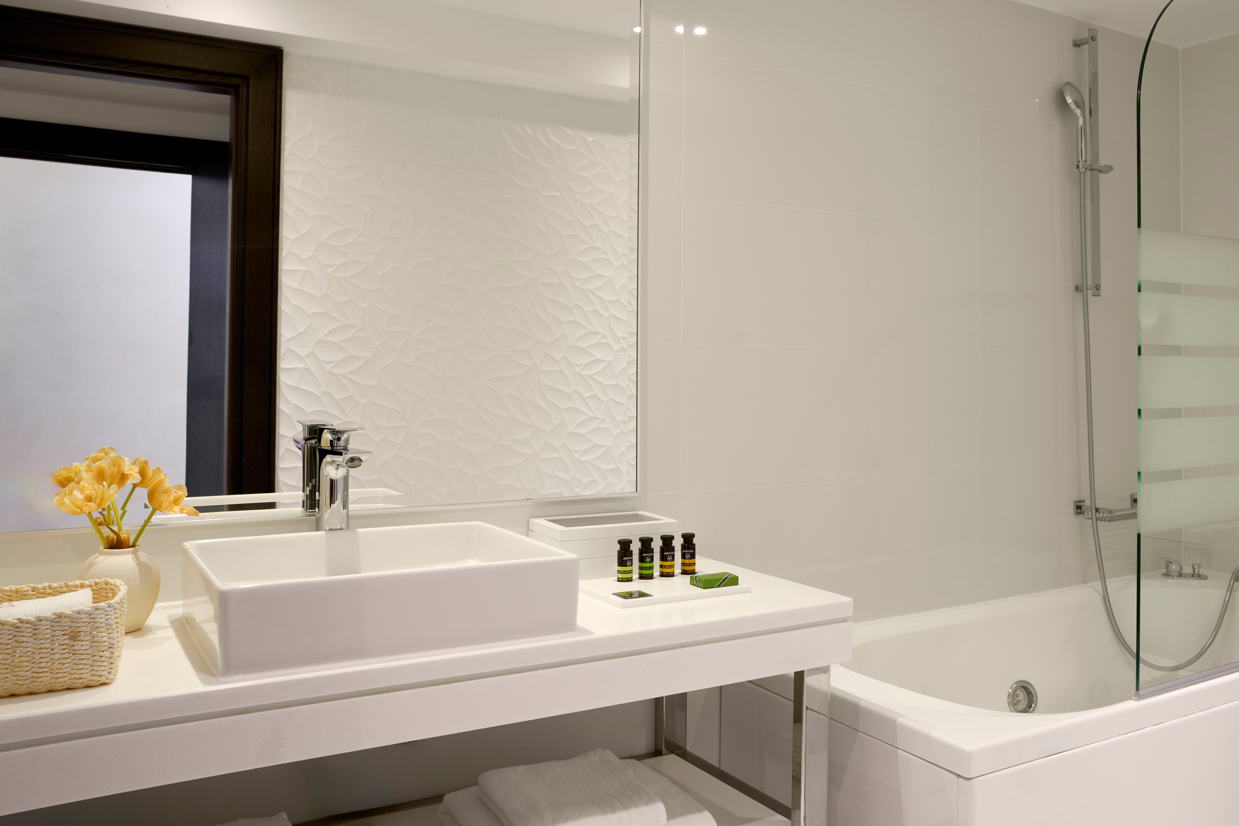 Double or Twin Side Sea View