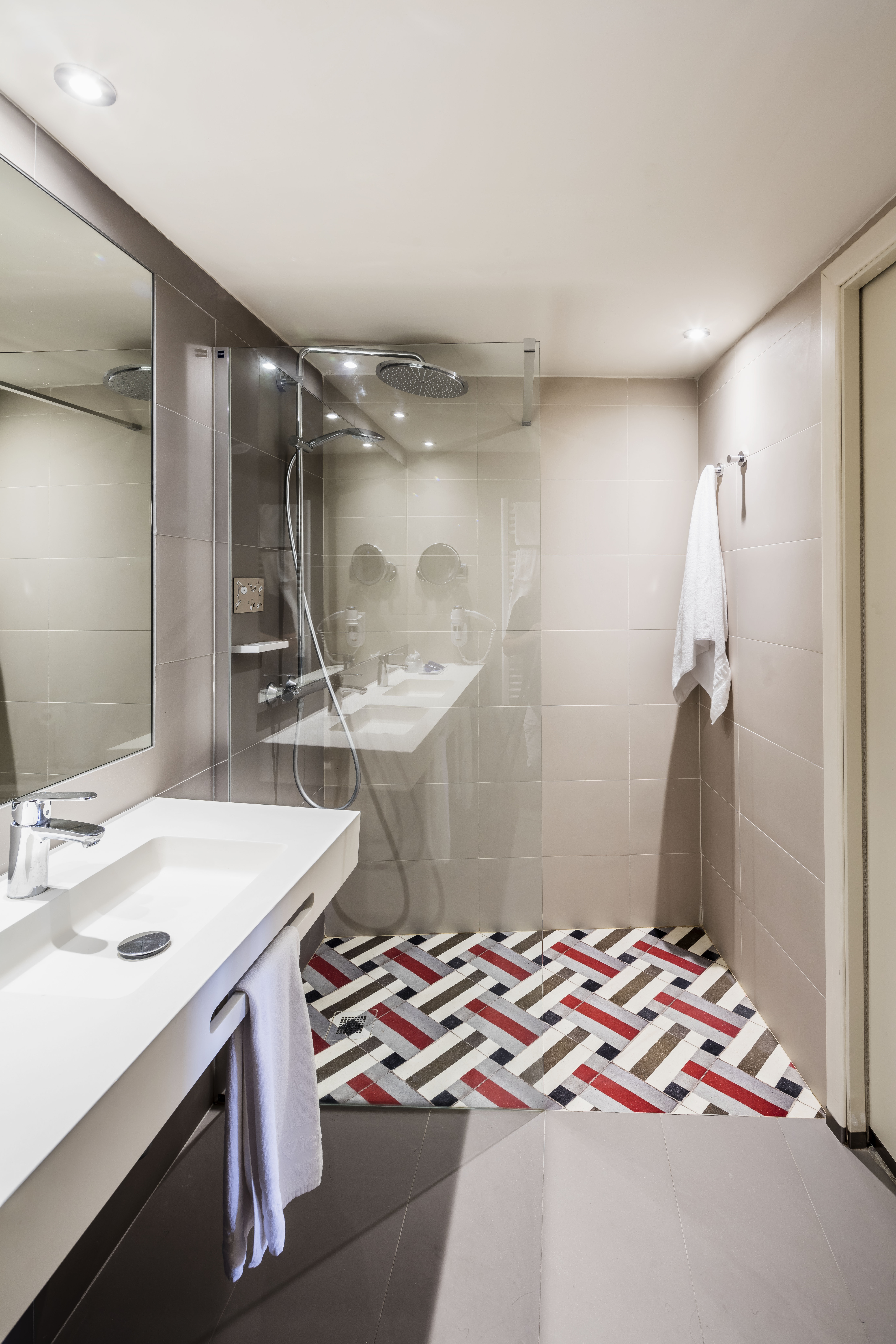 Double or Twin Standard