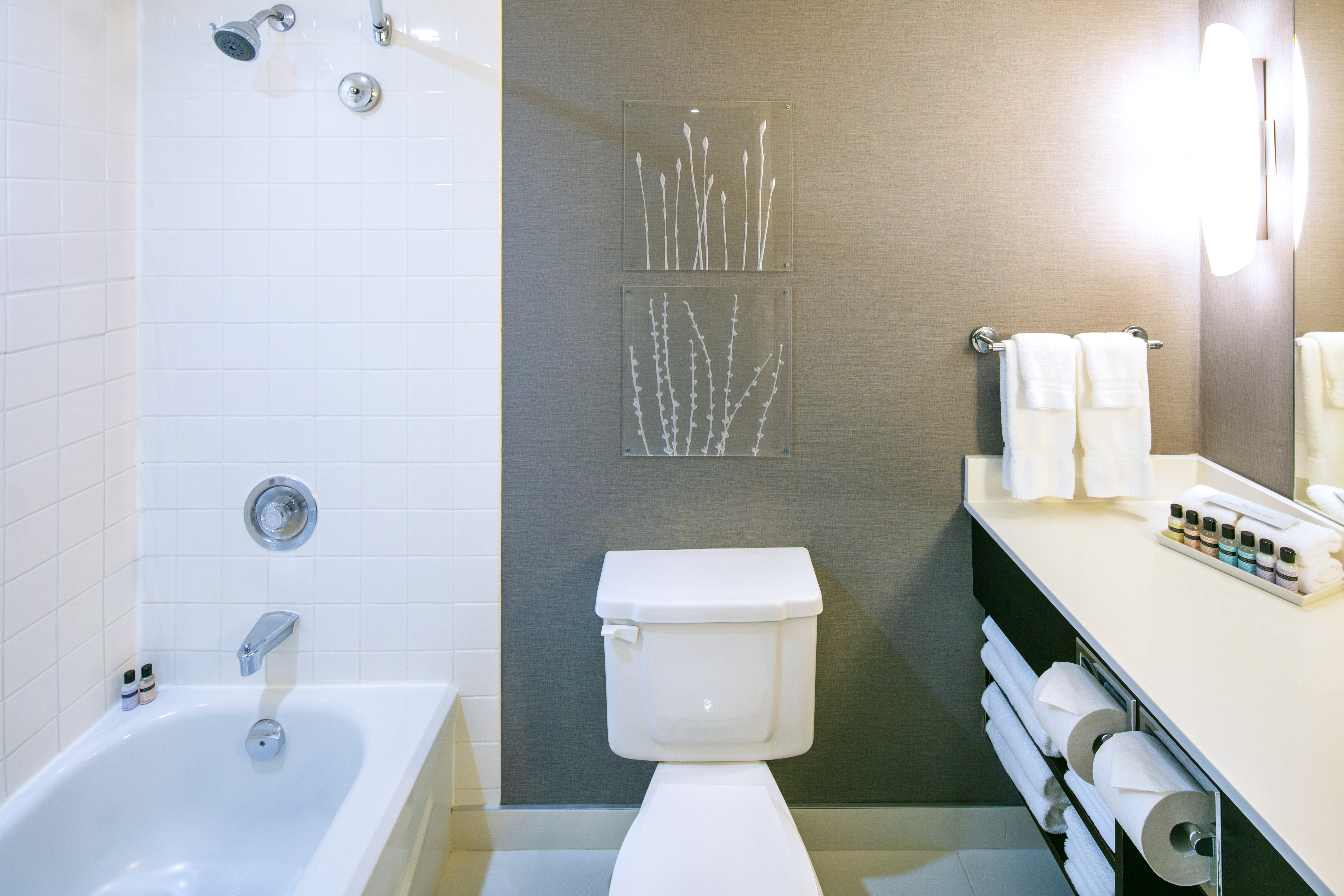 Suite Two Double Beds One Bedroom 