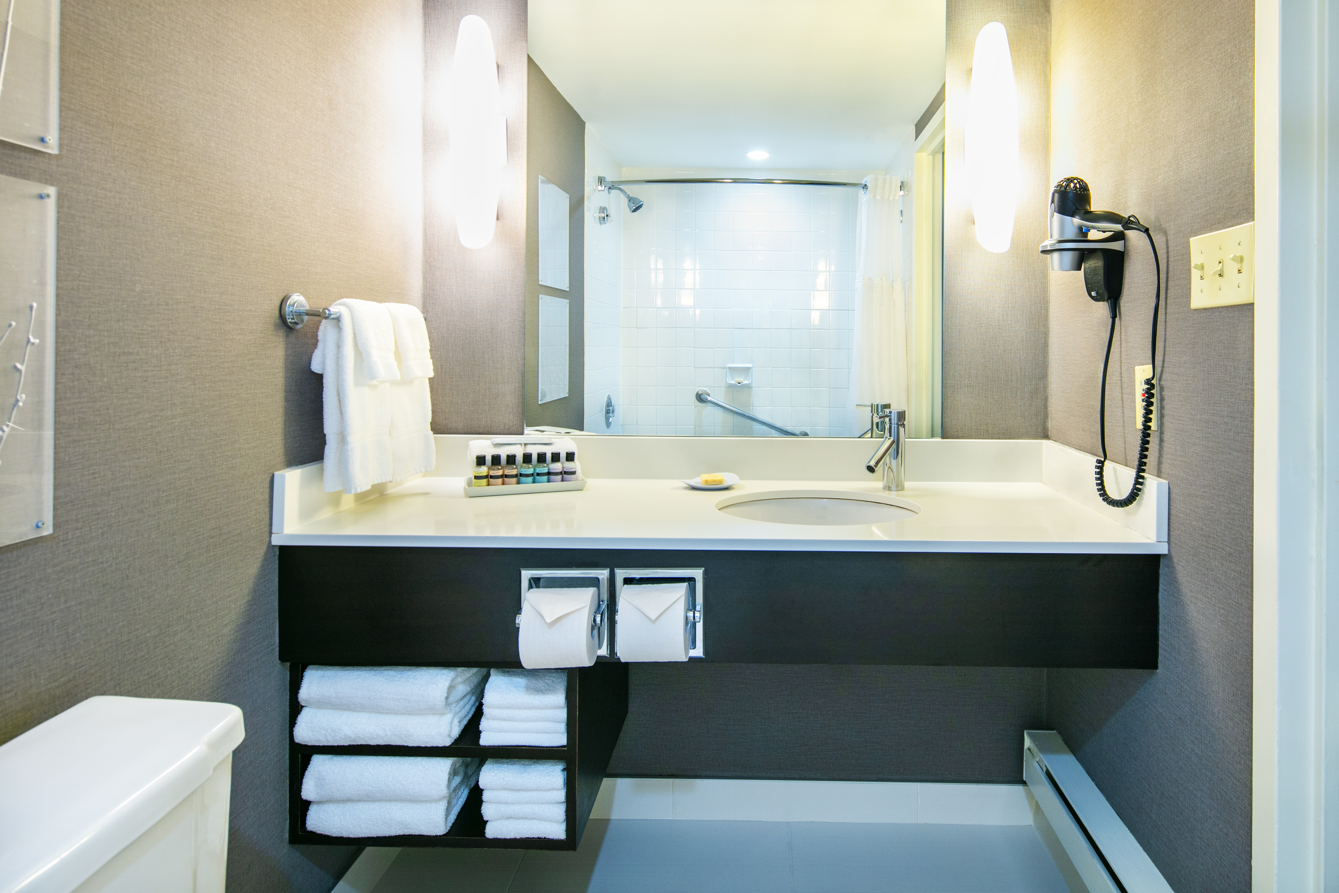 Suite Two Double Beds One Bedroom 