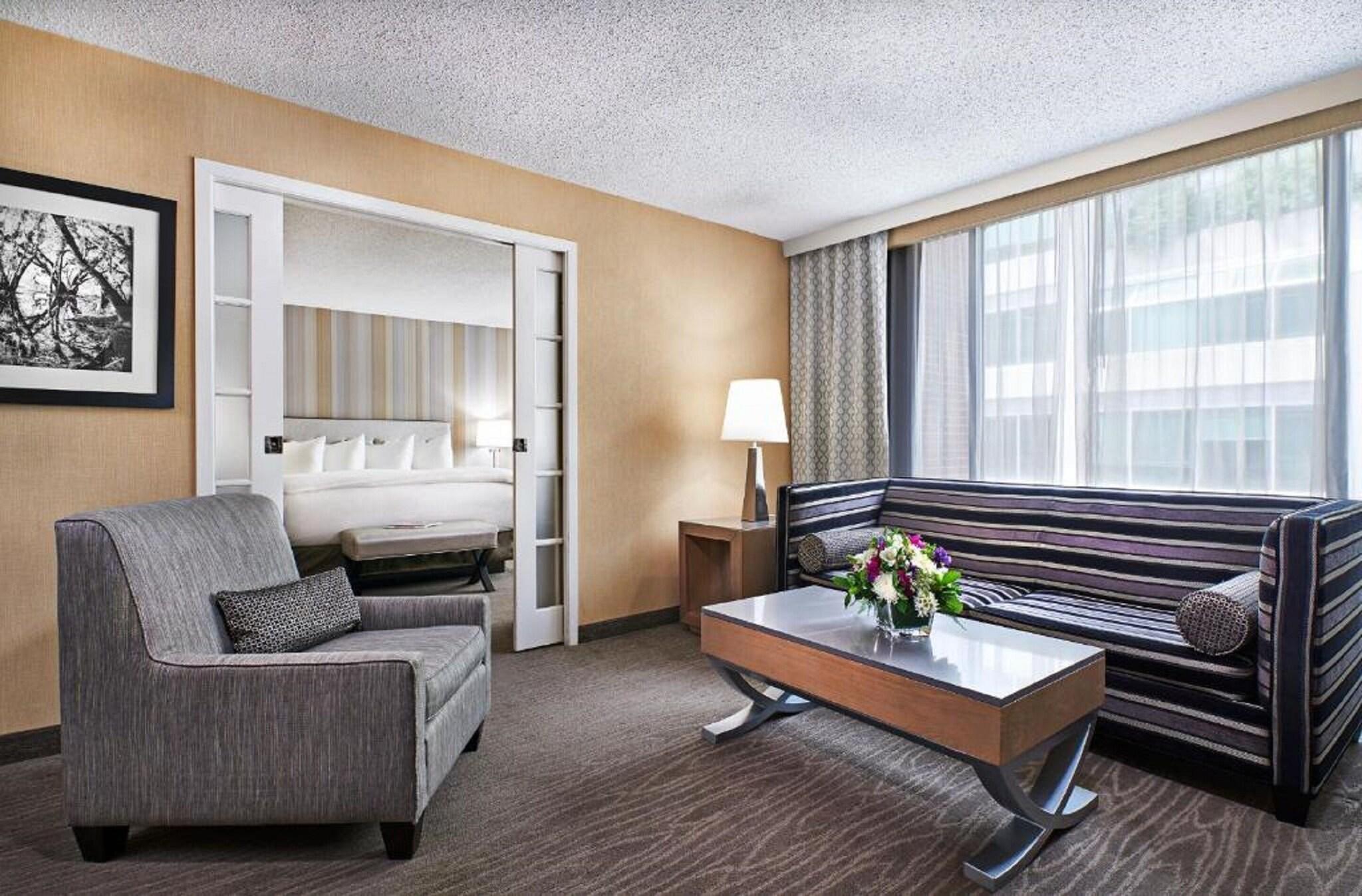 Suite Deluxe King Bed