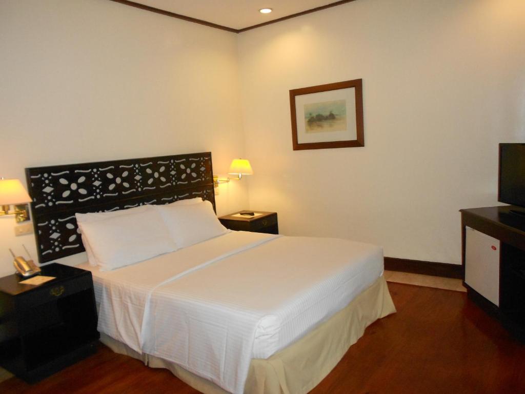 Double or Twin Deluxe