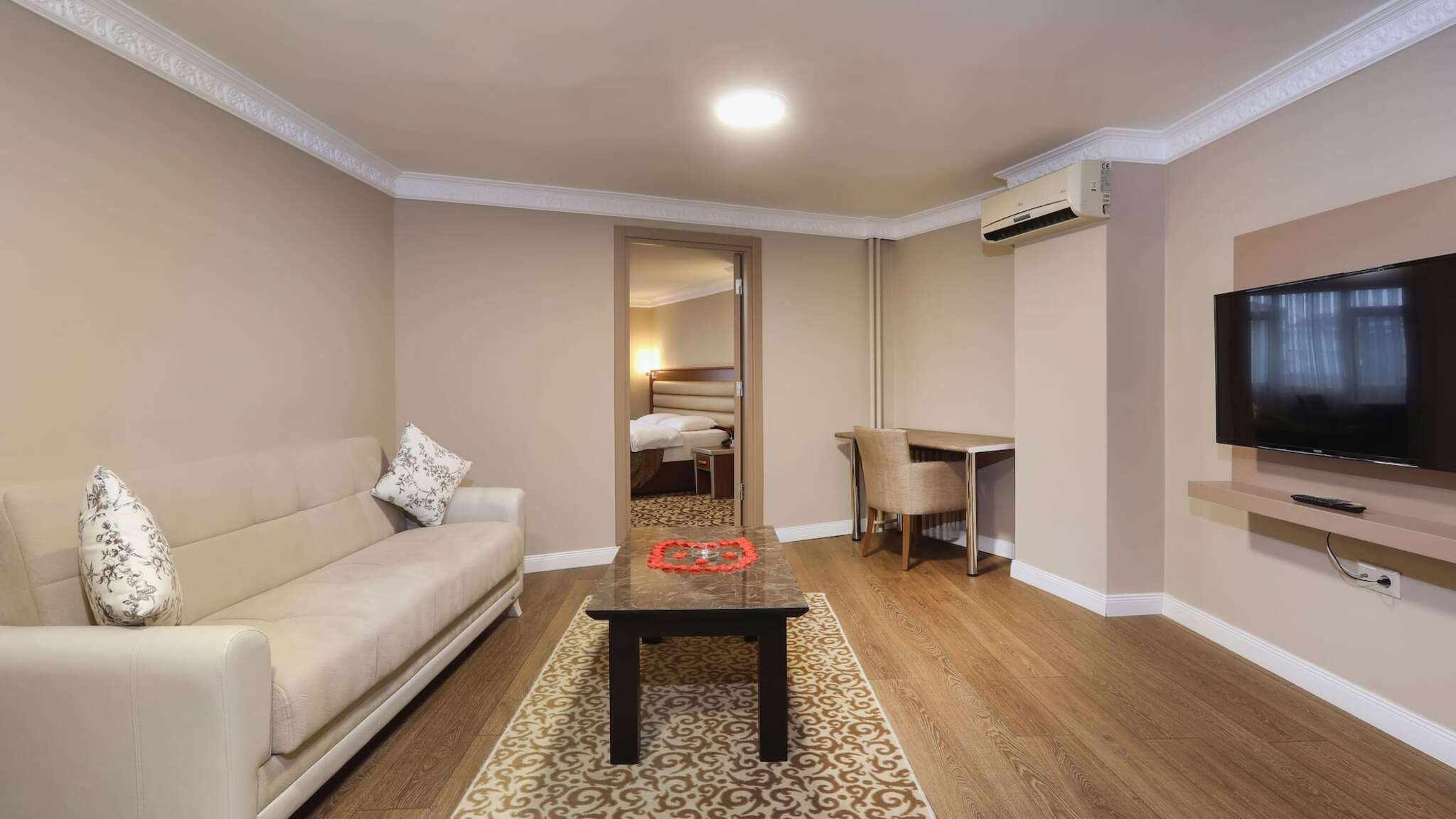 Suite Two Bedrooms One Bathroom