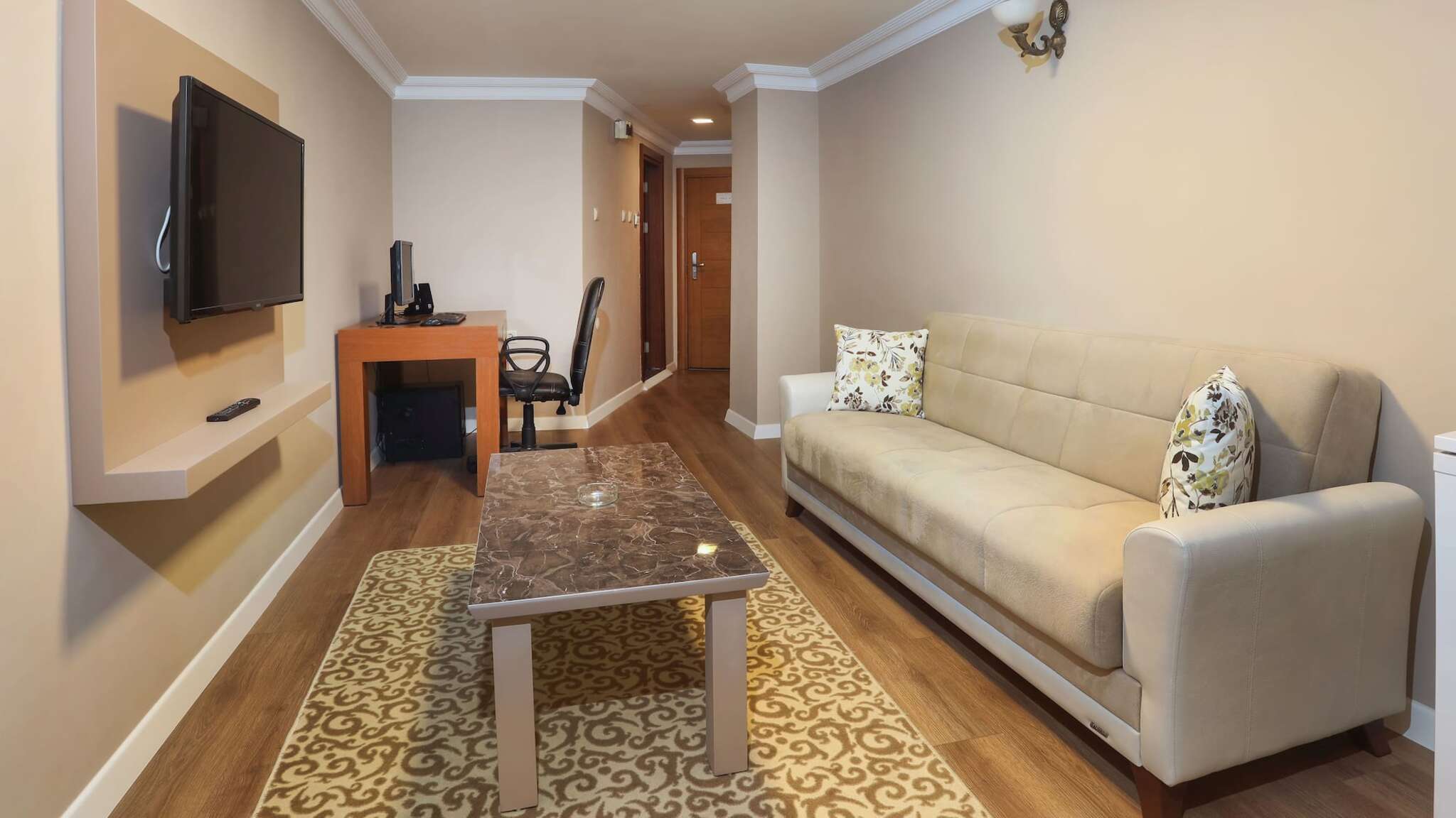 Suite Two Bedrooms One Bathroom