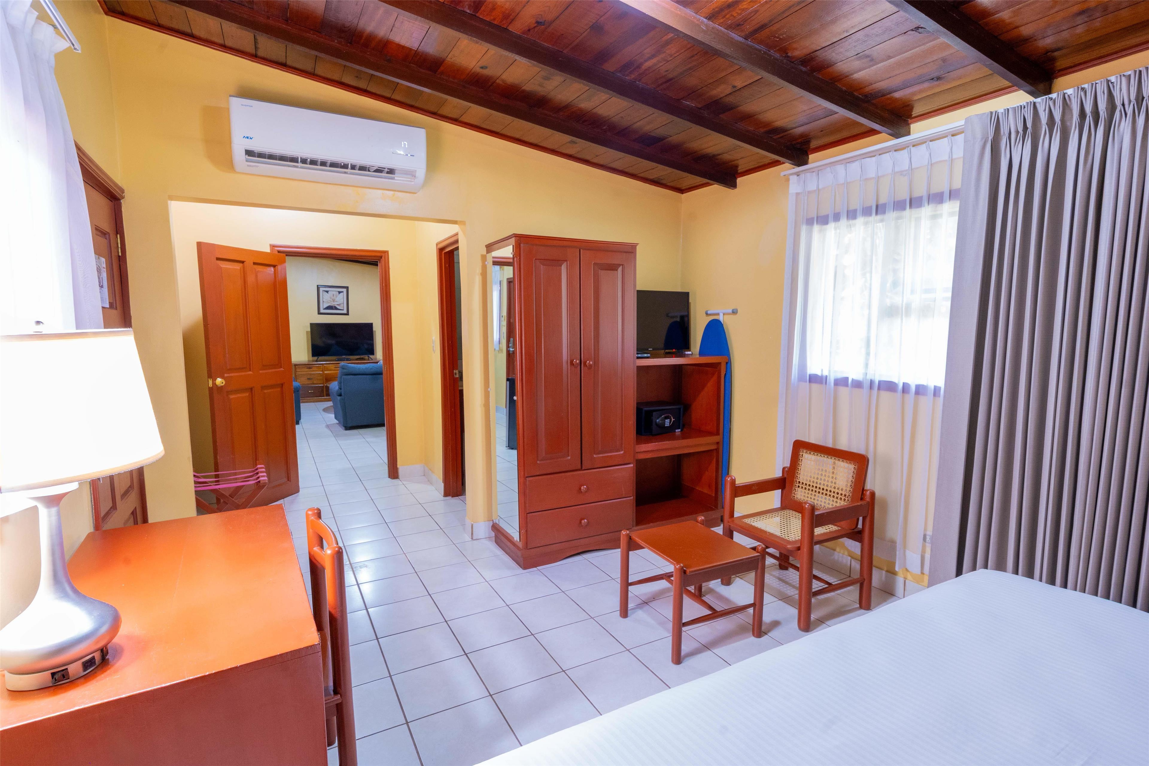 Room King Bed Non Smoking