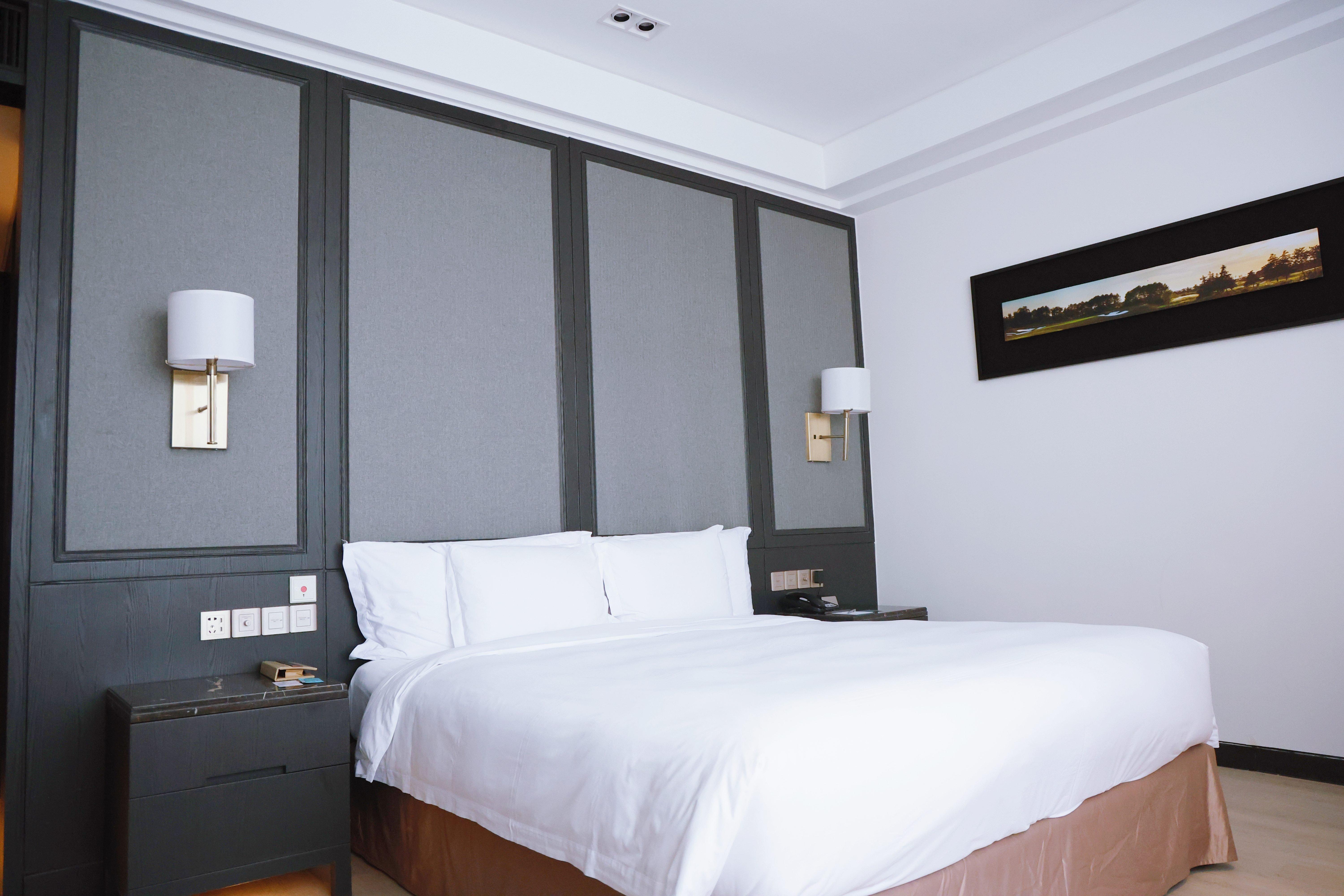 Double Accessible King Size Bed