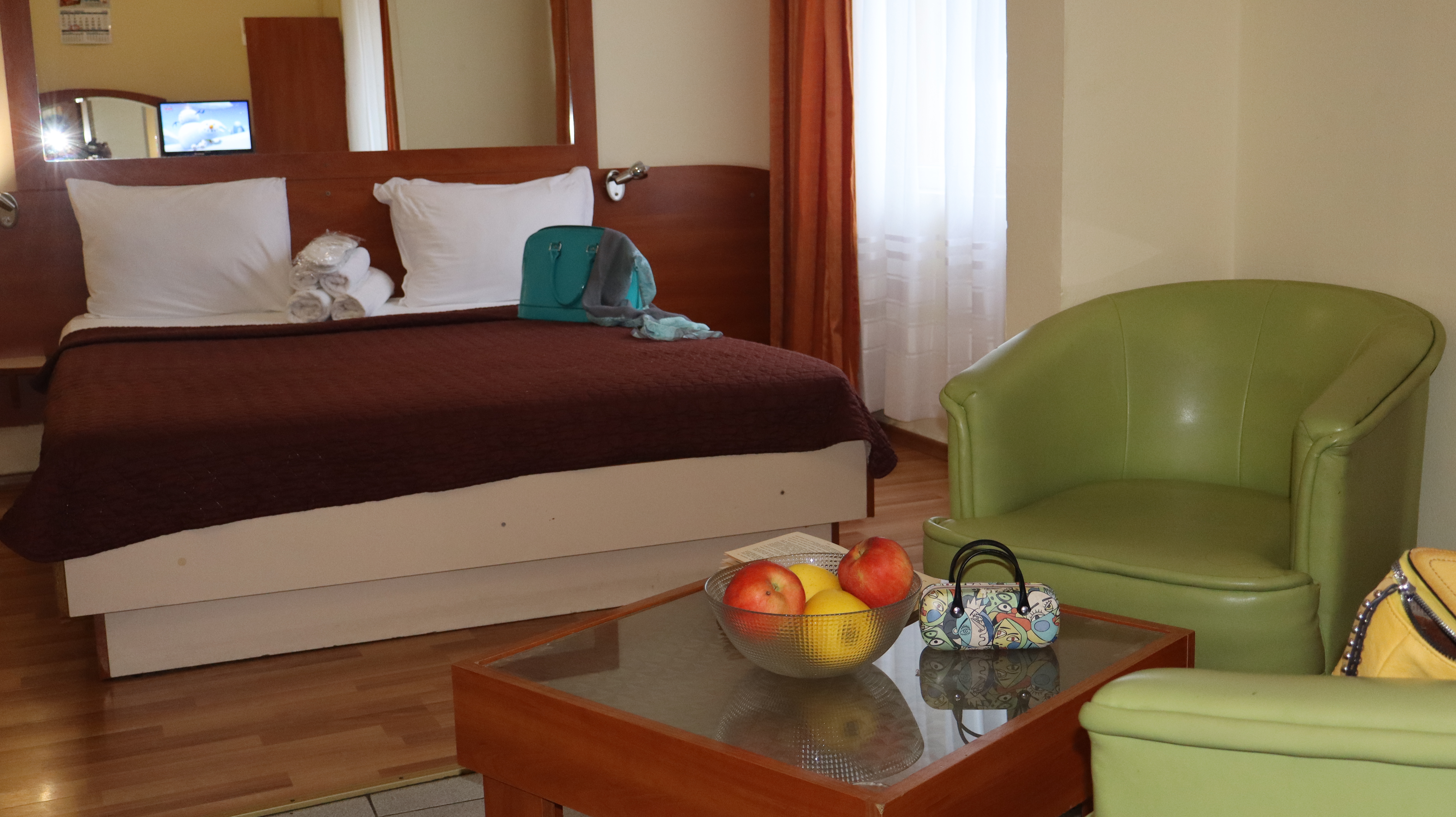 Double King Size Bed