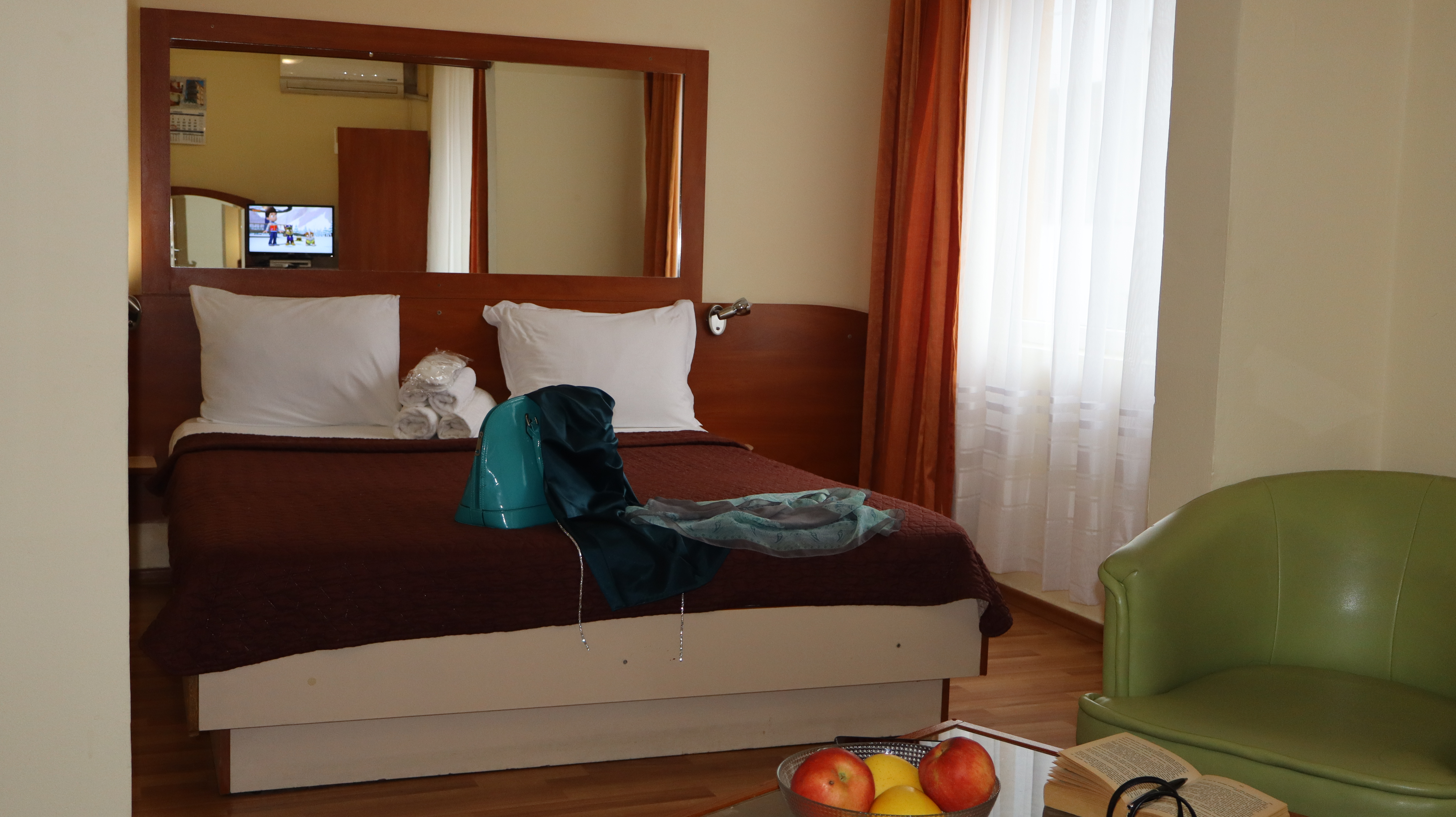 Double King Size Bed