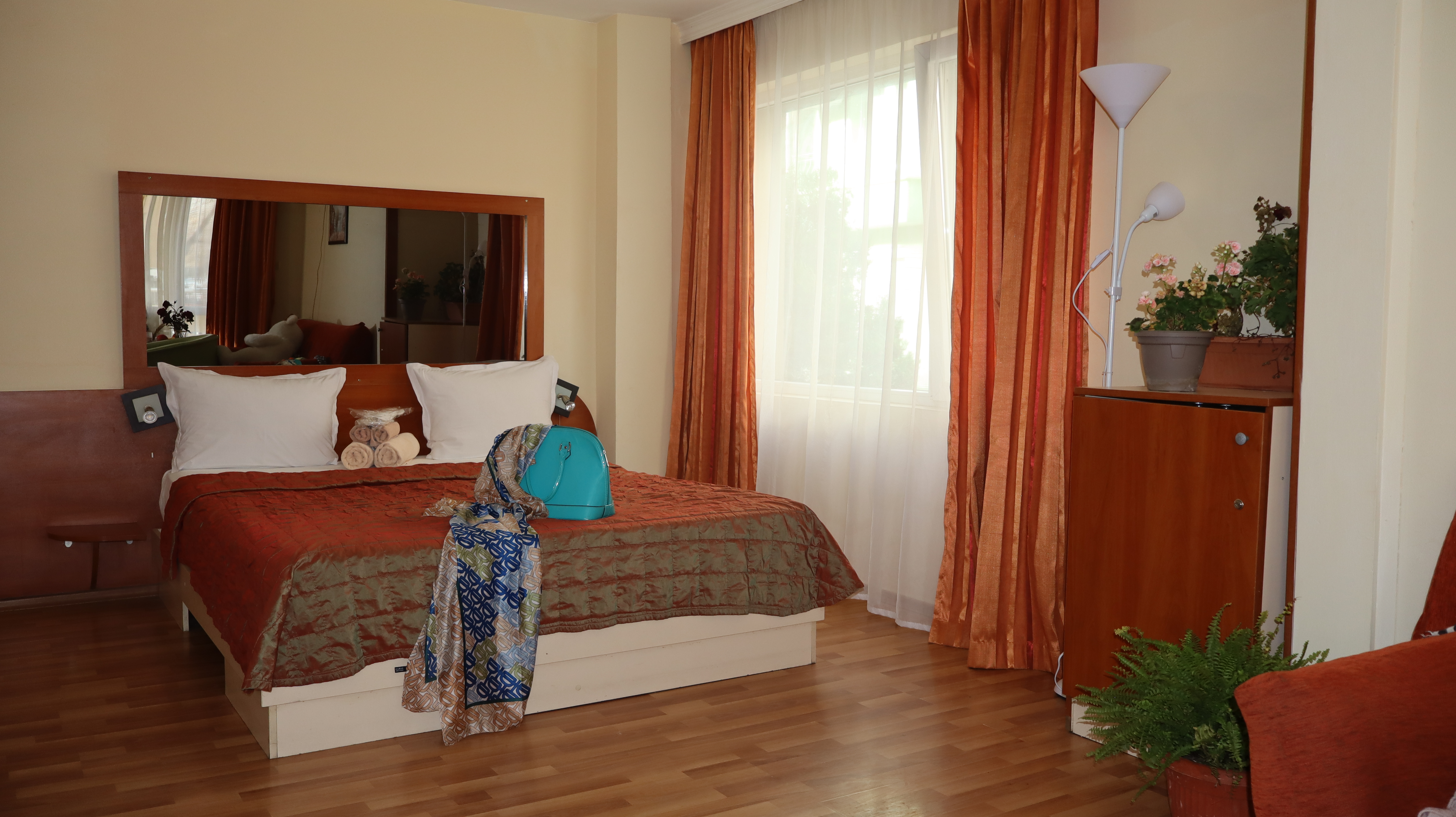 Studio Deluxe One Bedroom