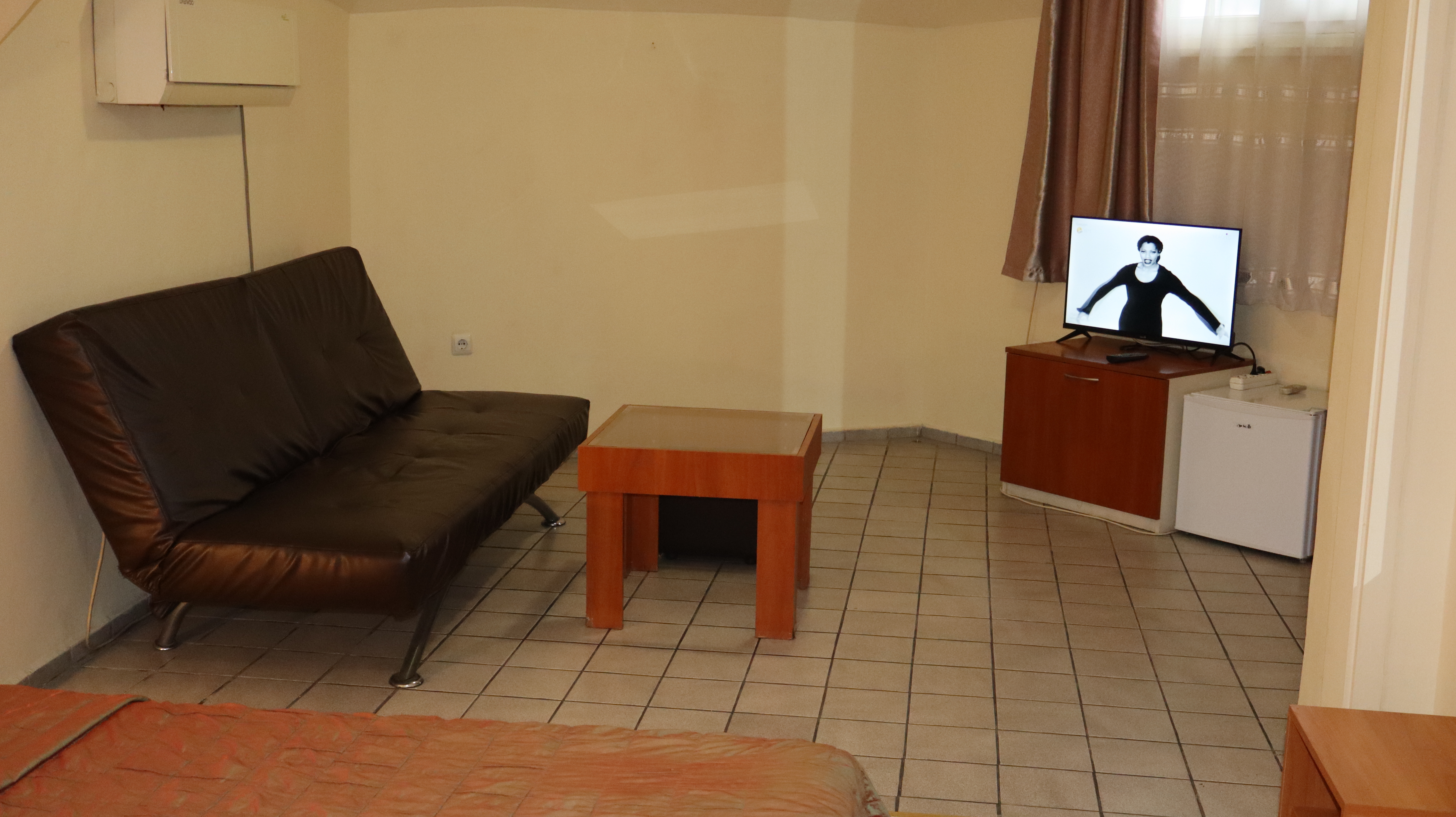 Studio Deluxe Two Beds