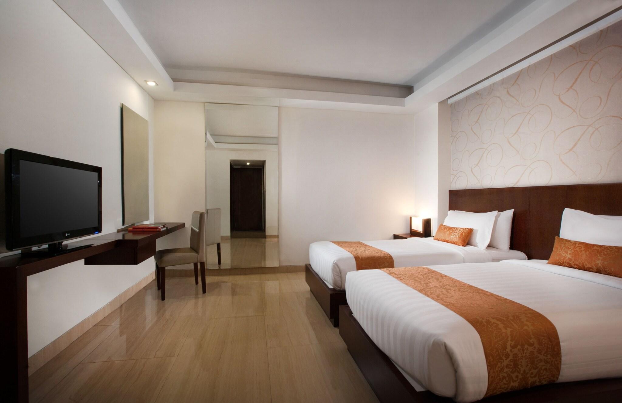 Twin Deluxe Two Beds