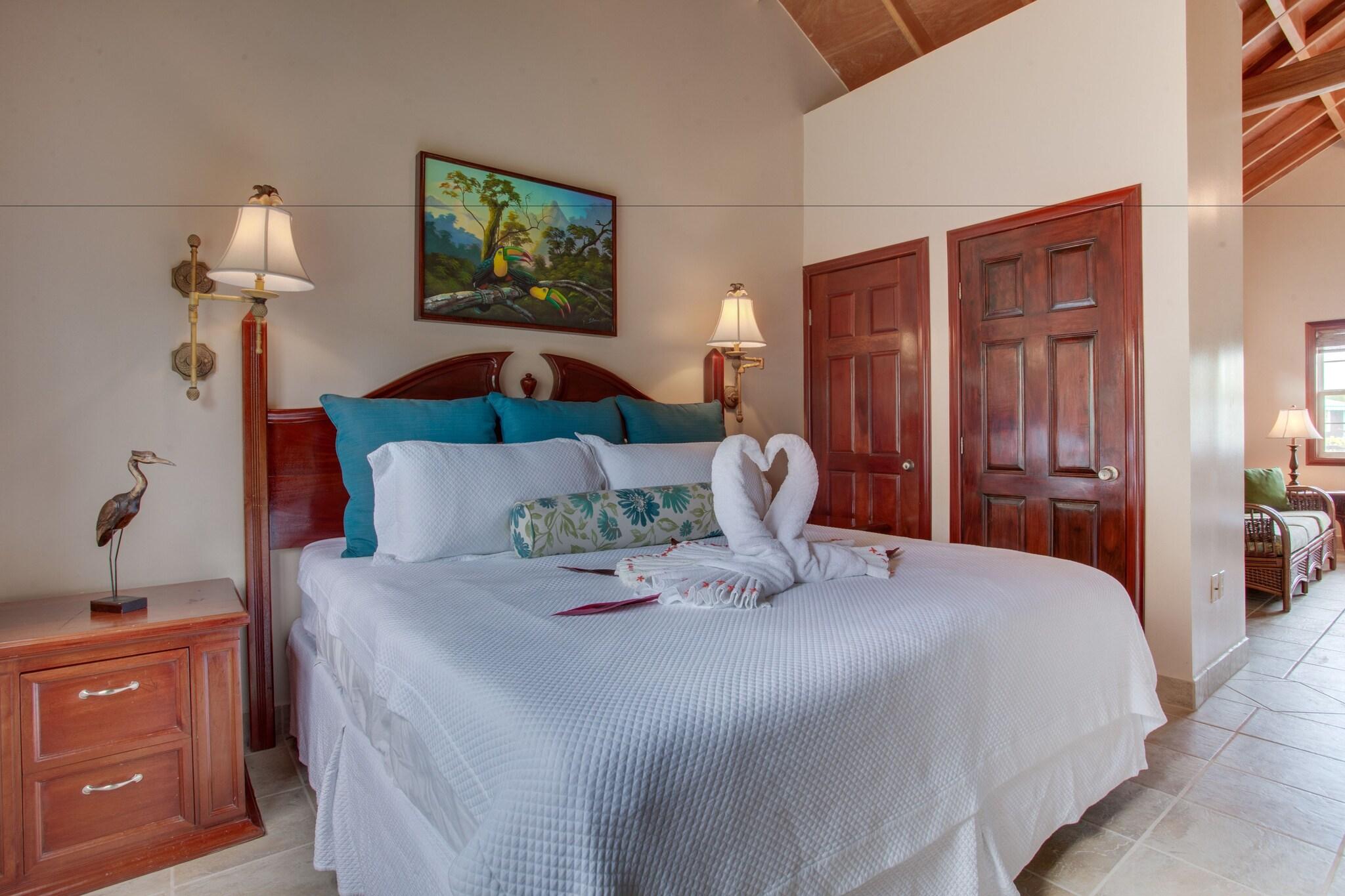 House Queen Size Bed