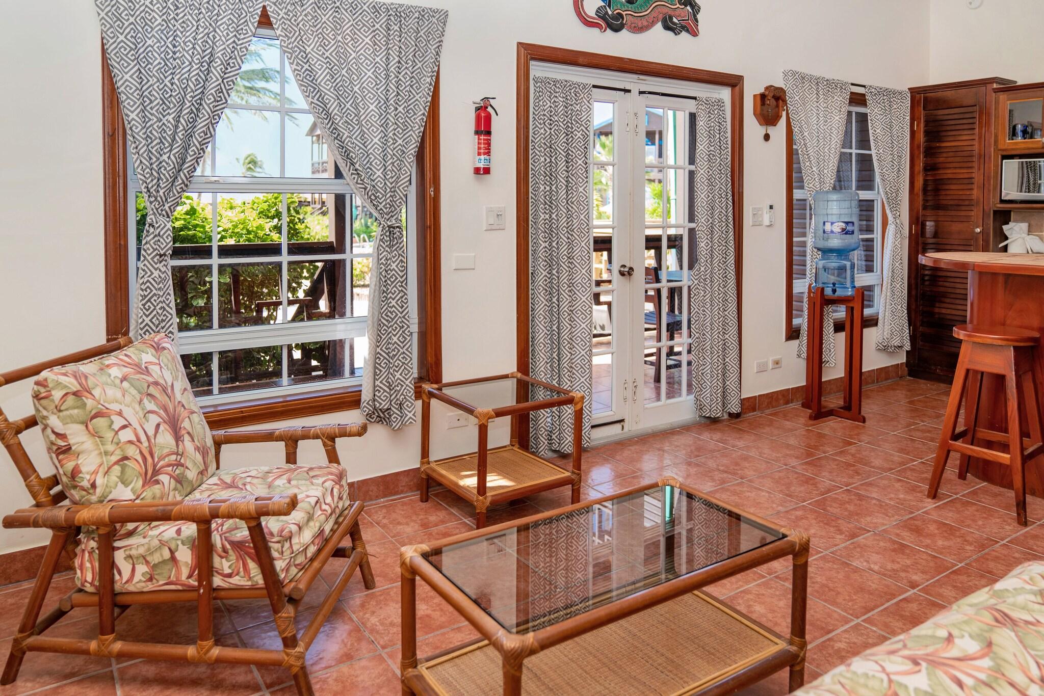 Villa Pool View King Bed