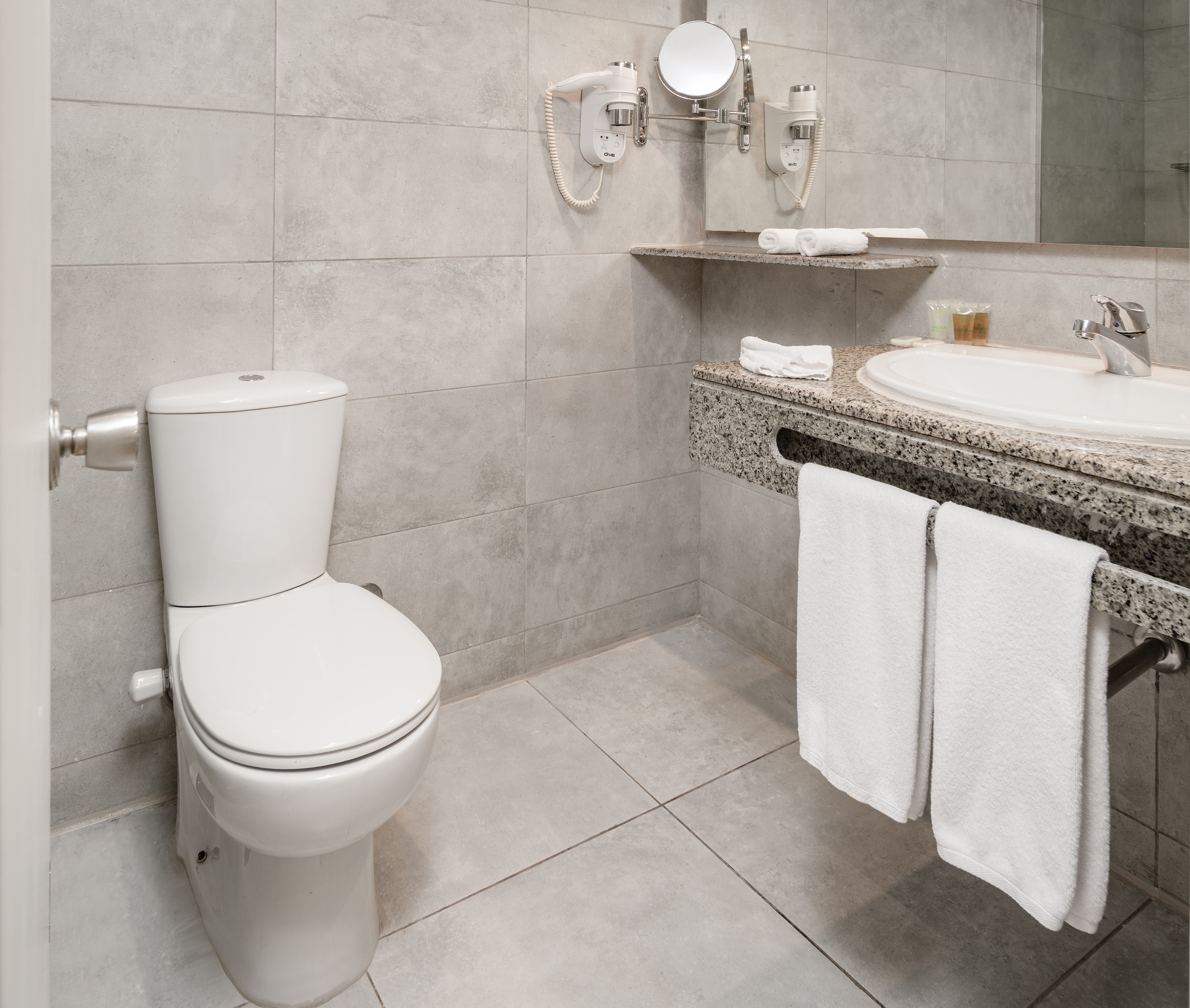 Double or Twin Deluxe