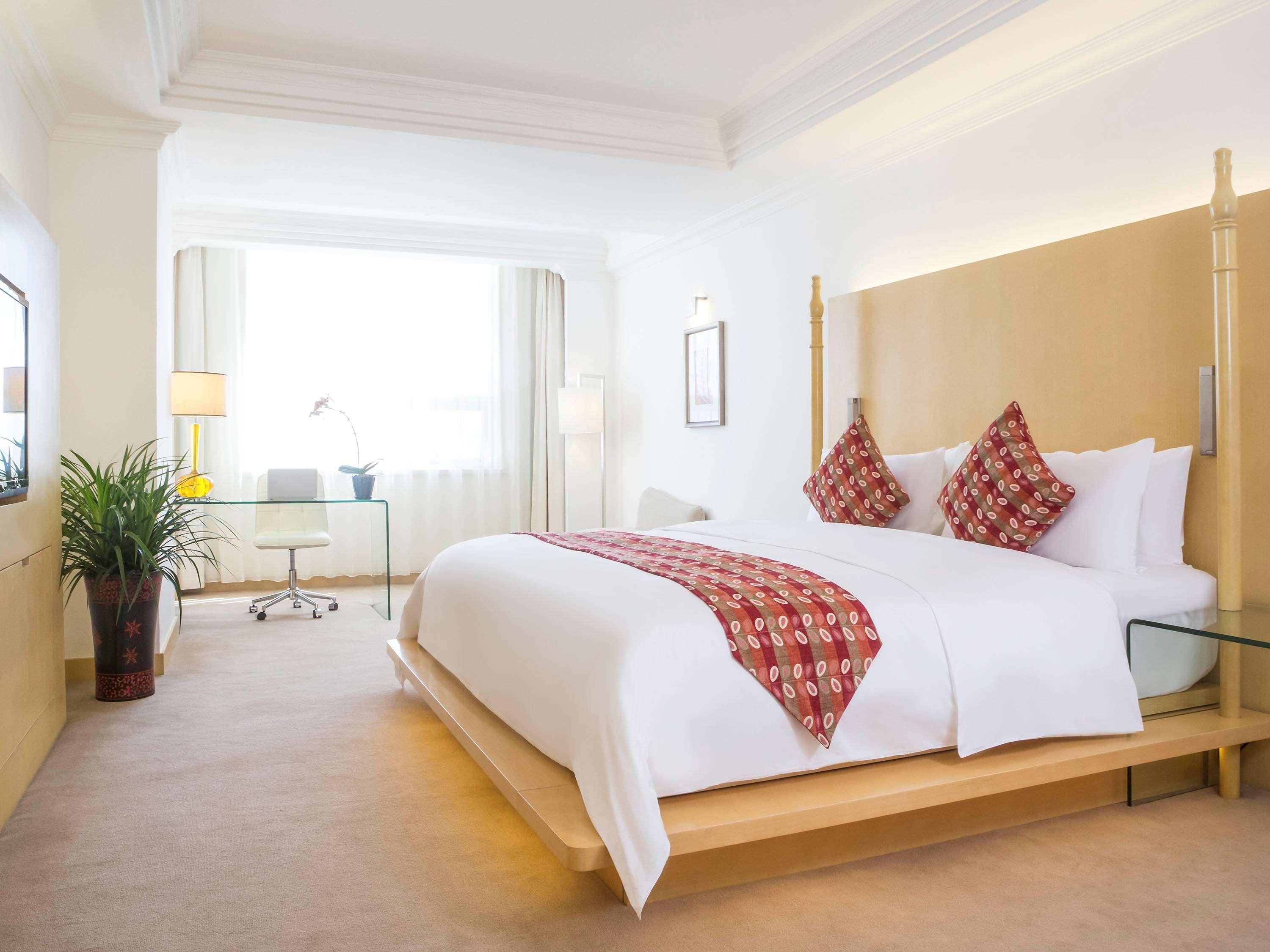 Double Superior King Bed