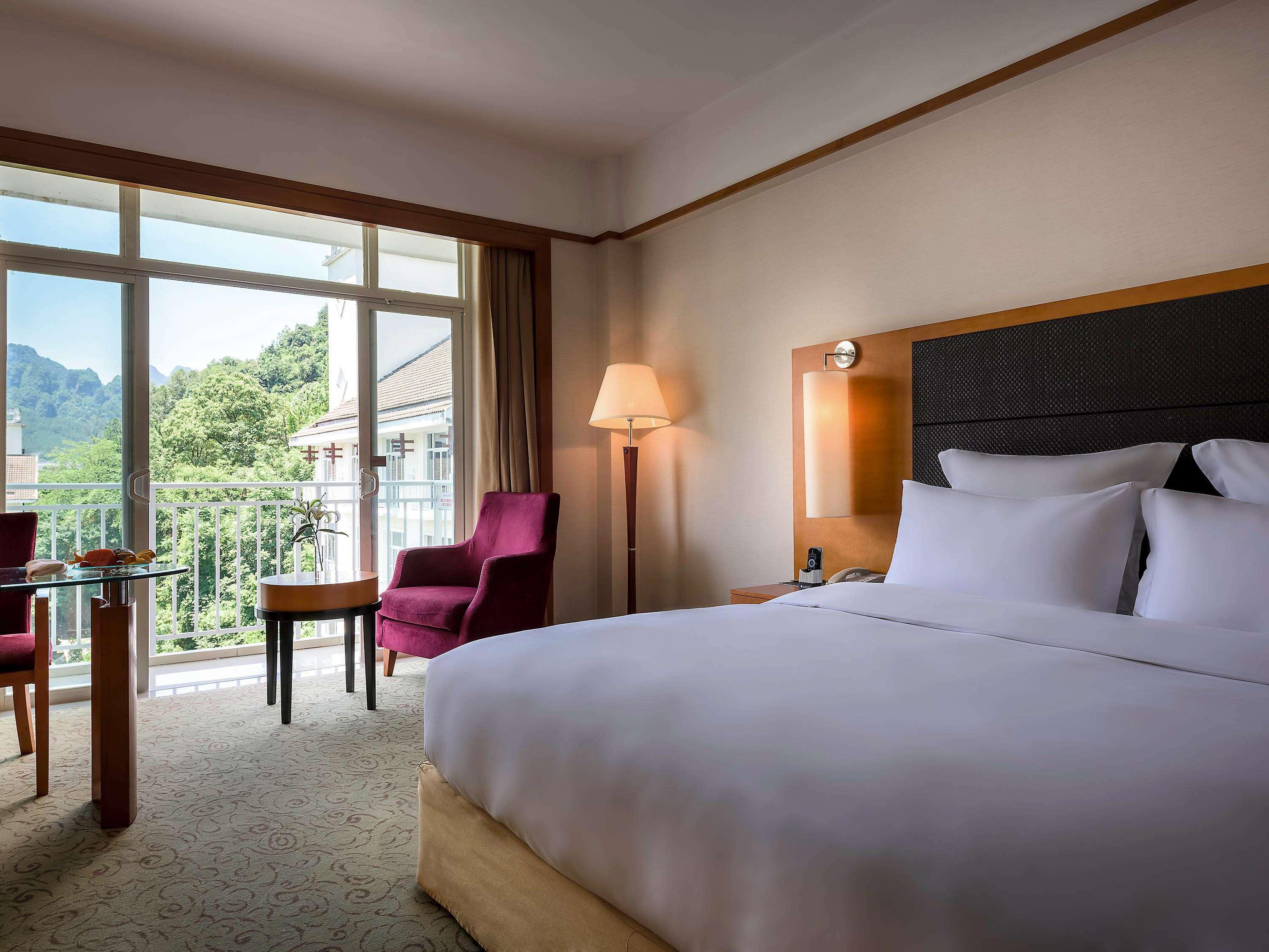 Double Deluxe King Bed