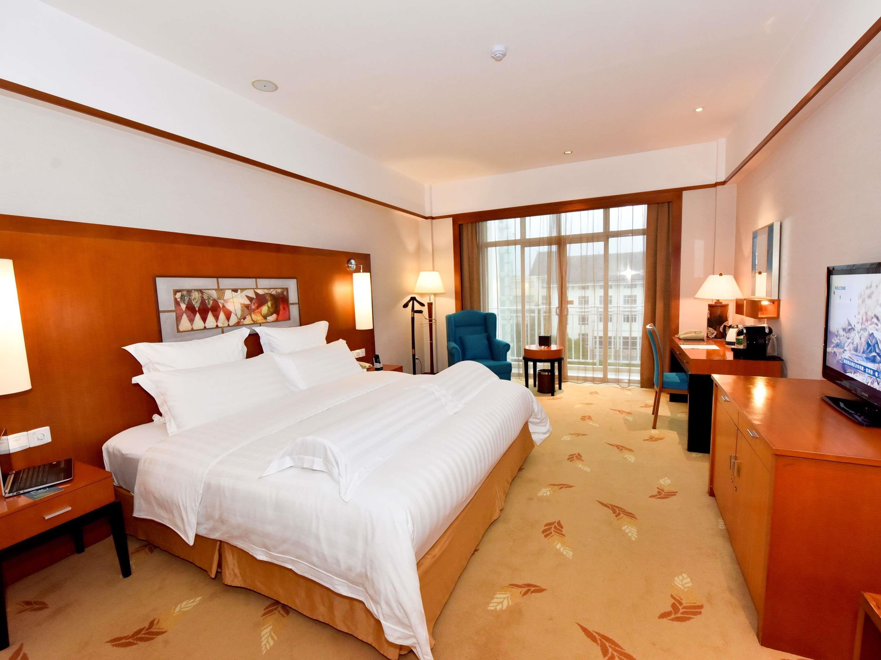 Double Deluxe Executive