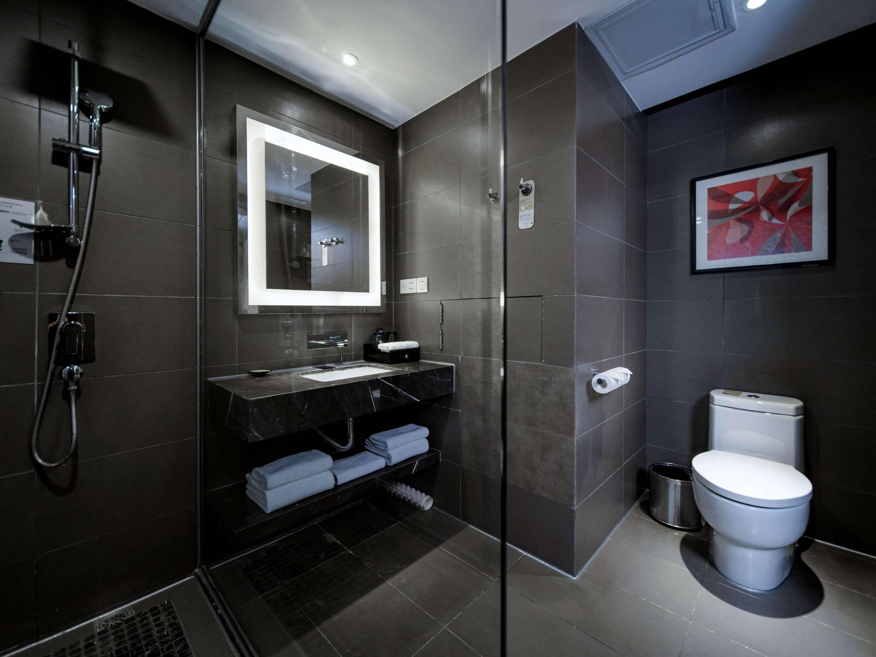 Double Premier King Bed