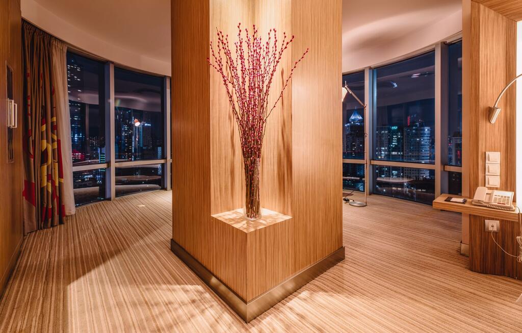 Double Deluxe City View King Bed