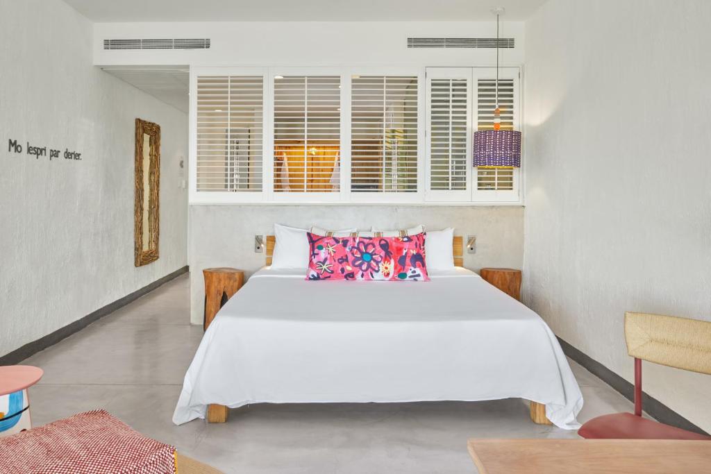 Junior Suite Beach Front