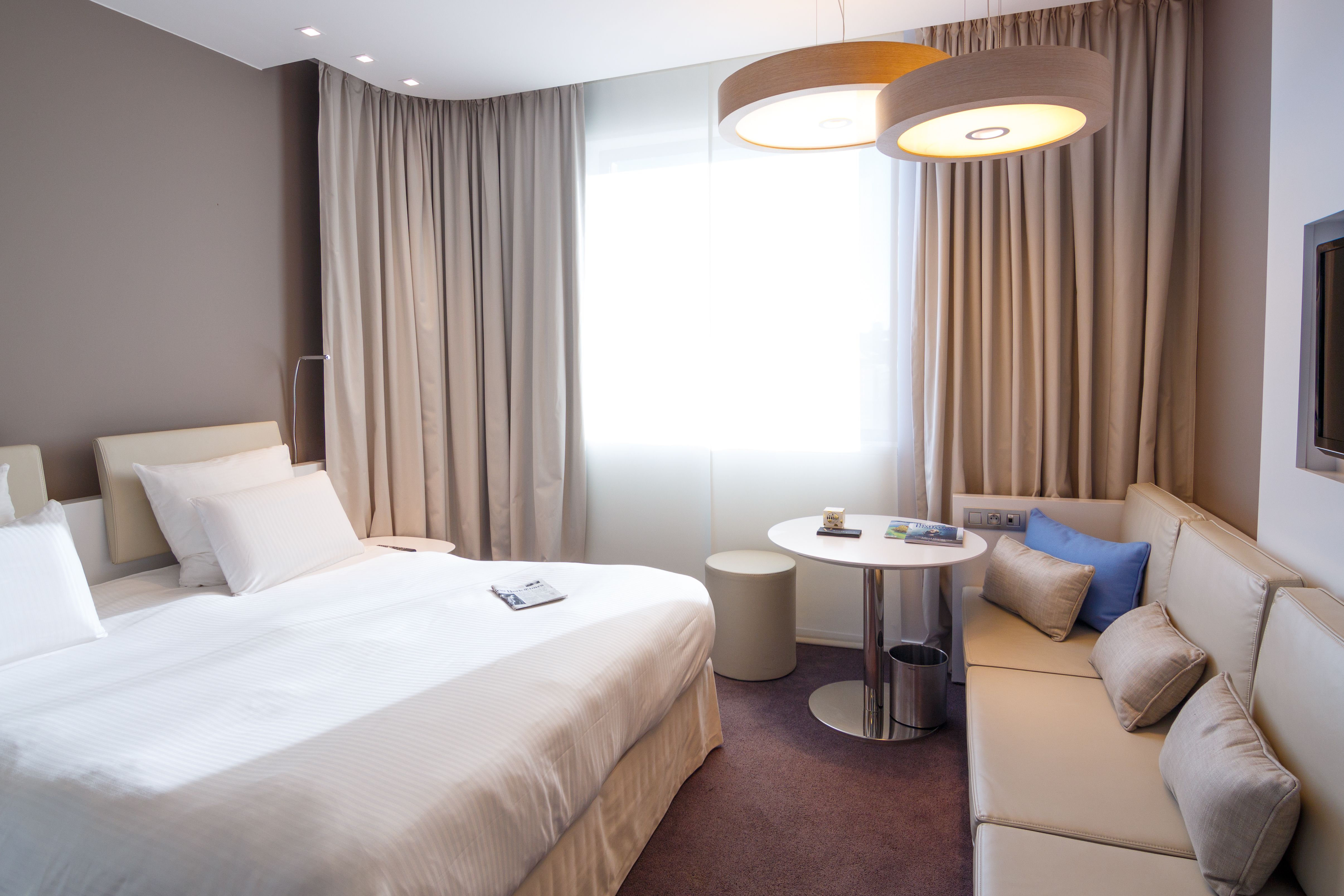 Double Classic King Bed