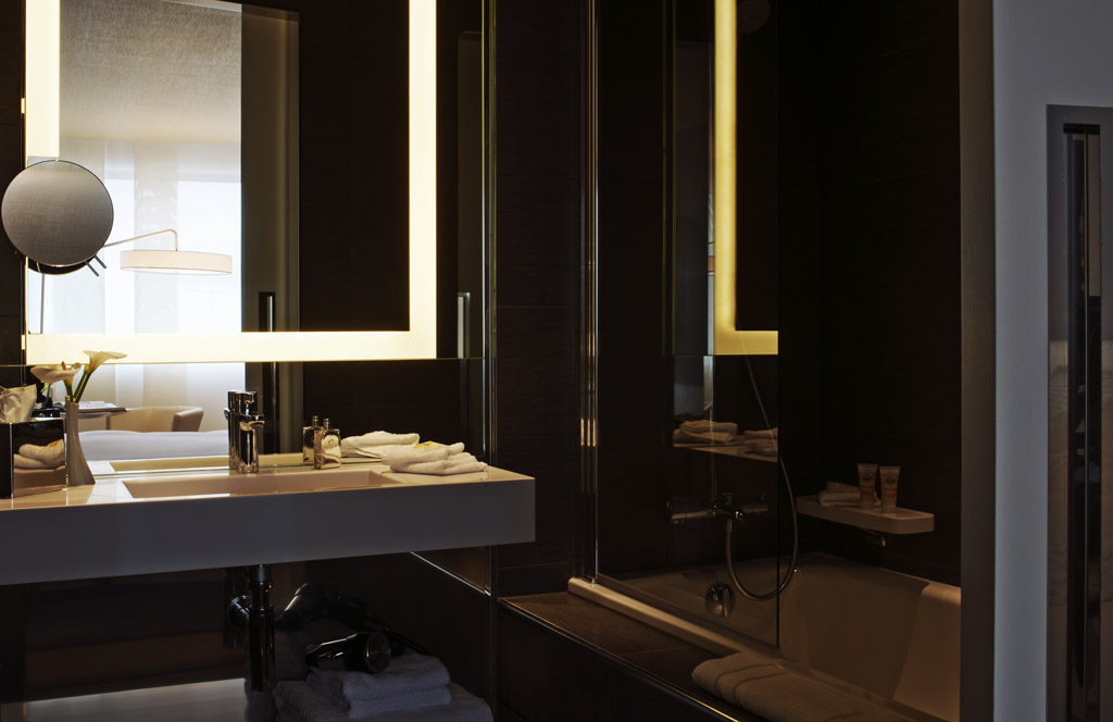 Double Classic King Bed