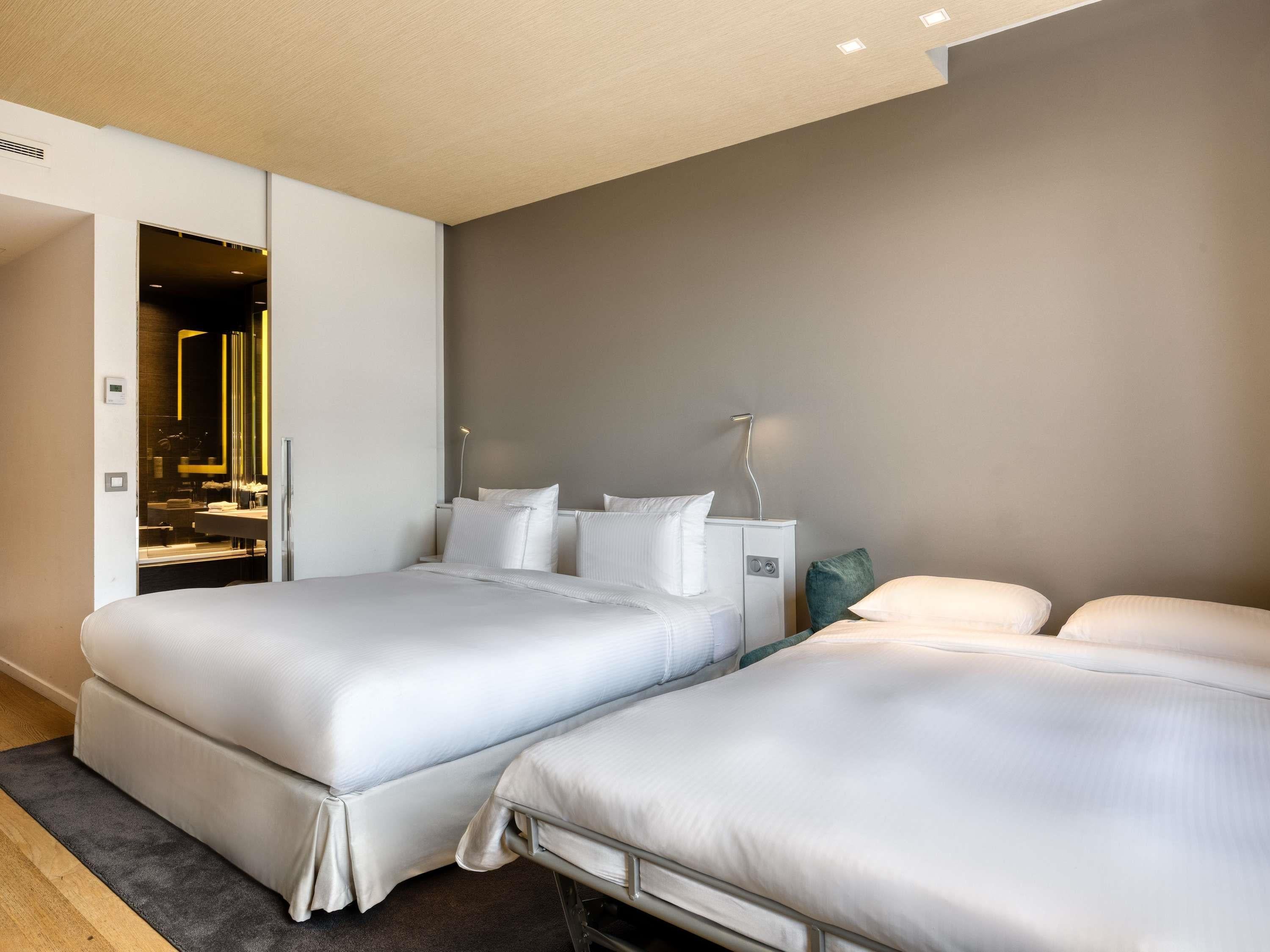 Family Room Deluxe City View