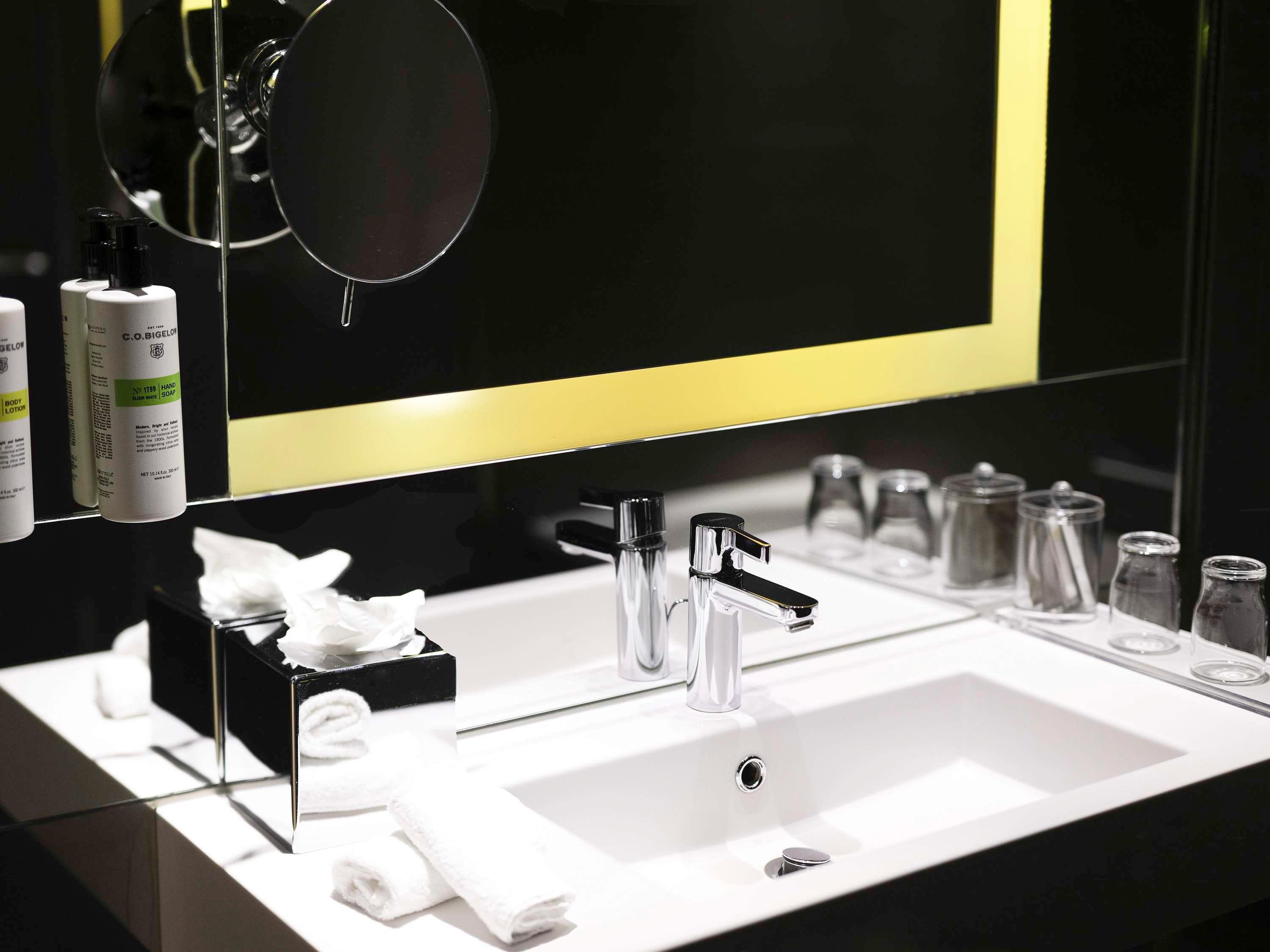 Double Classic King Bed