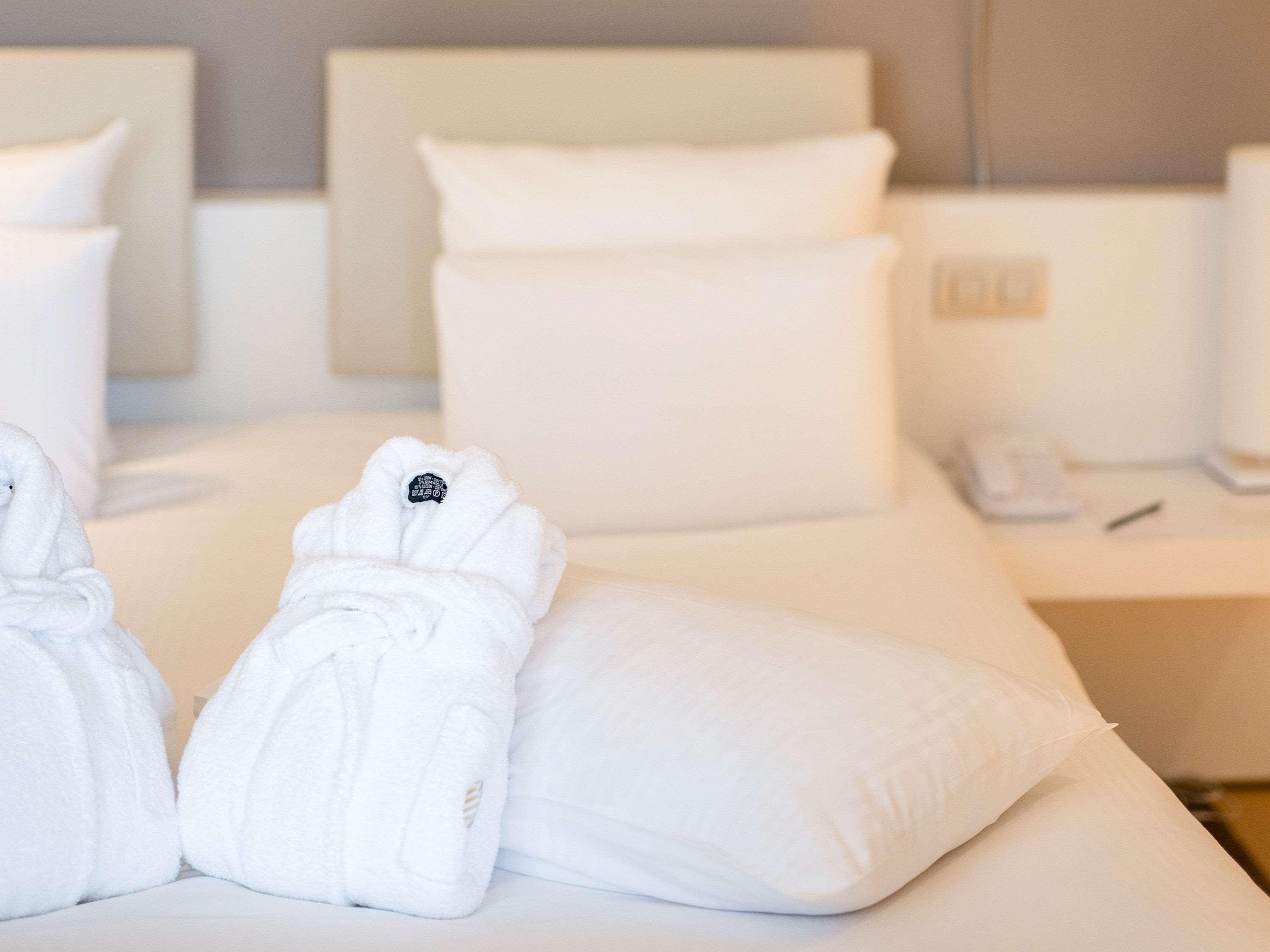 Double Deluxe City View King Bed