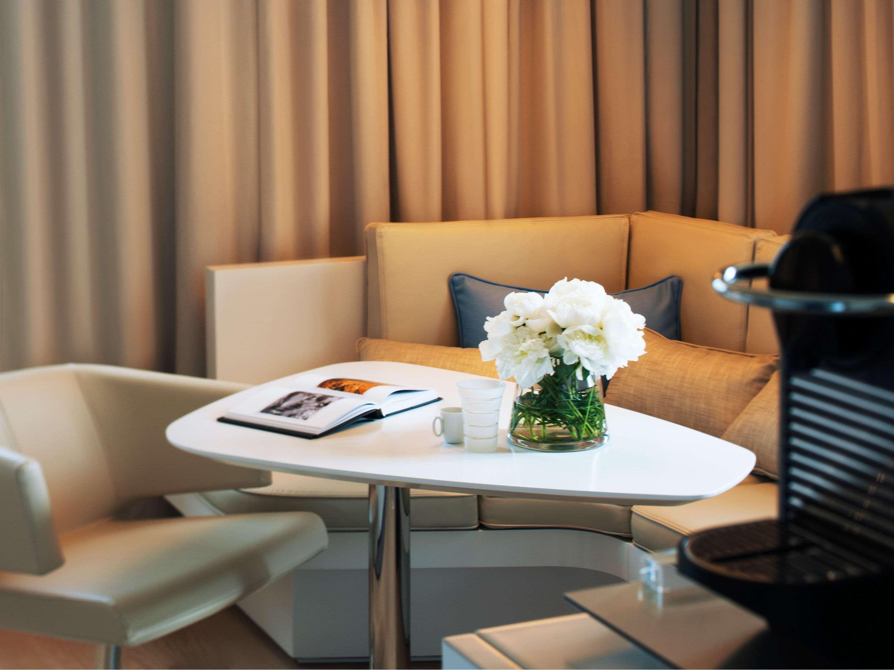 Double Deluxe City View King Bed