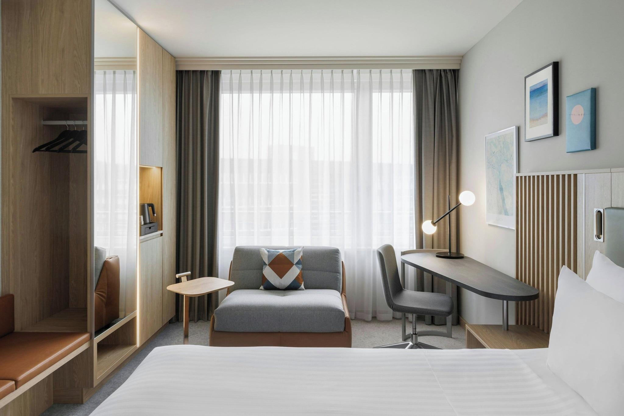 Double King Size Bed