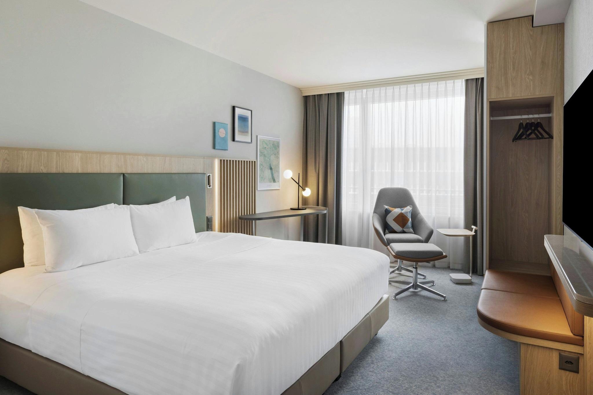 Double King Size Bed
